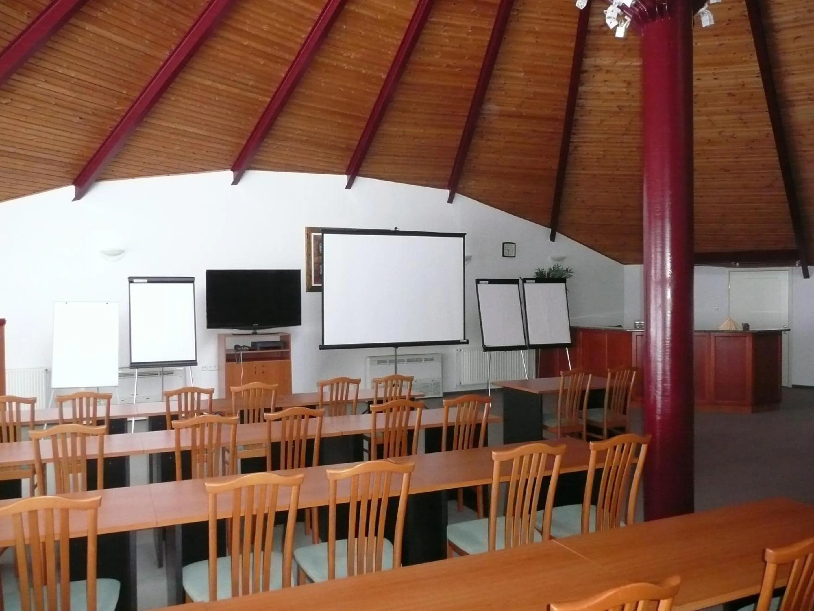 Business facilities in Hotel Ovit