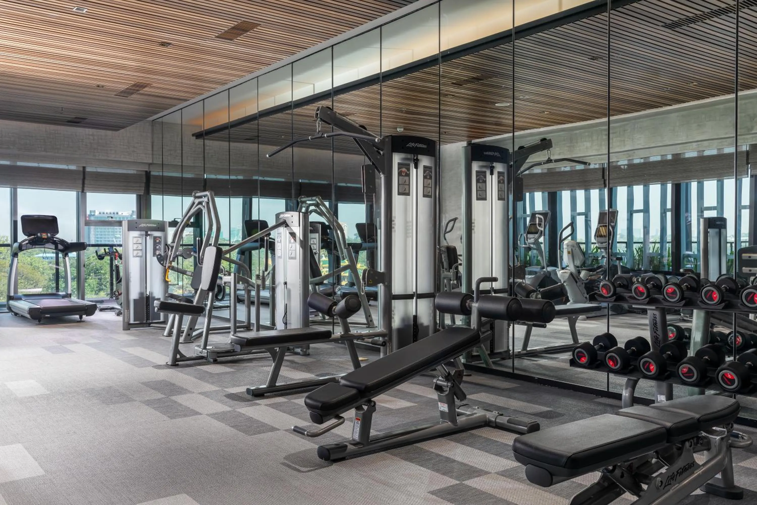 Fitness centre/facilities in Wyndham Grand Yangon