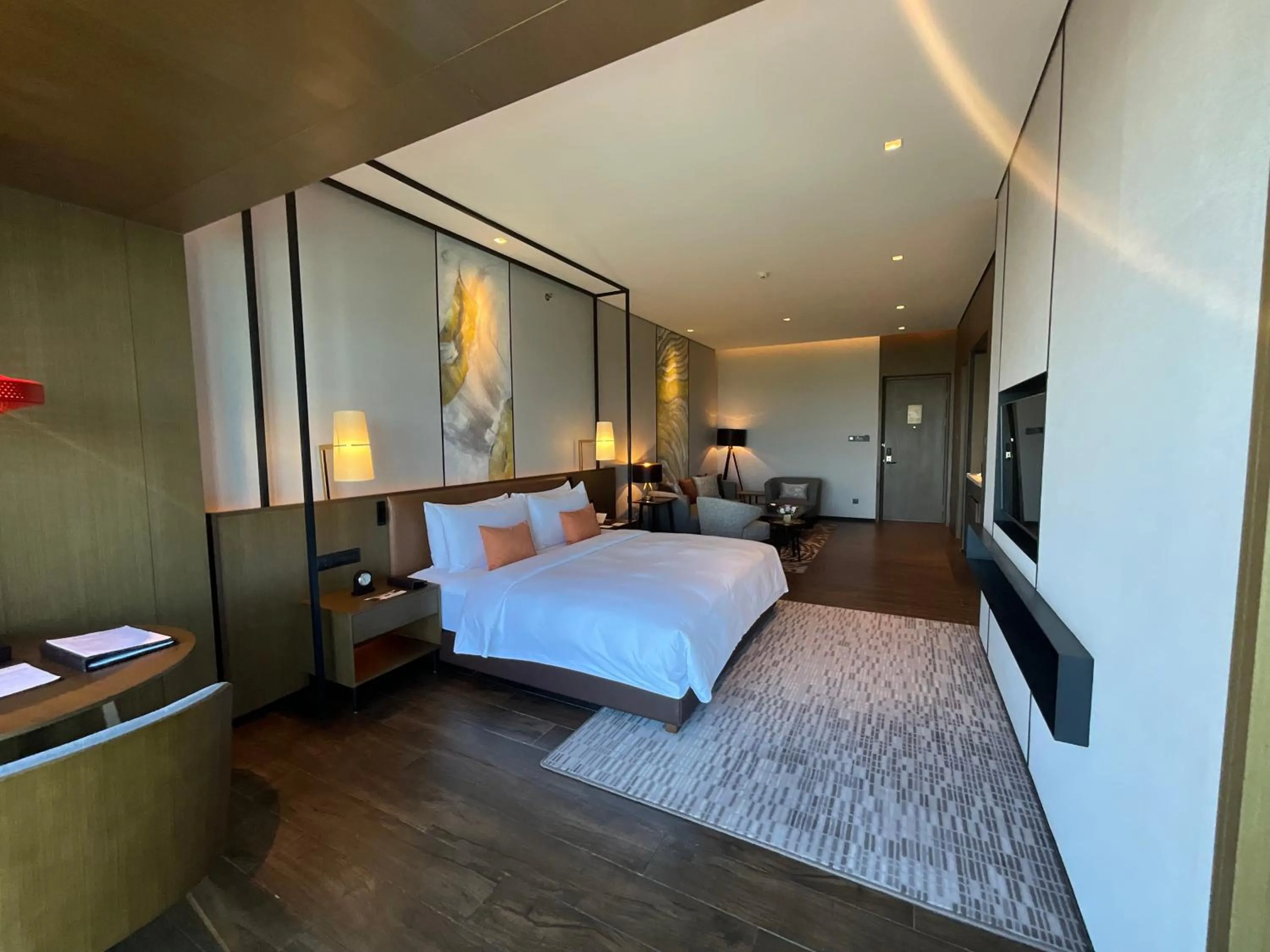 Bed in Wyndham Grand Yangon