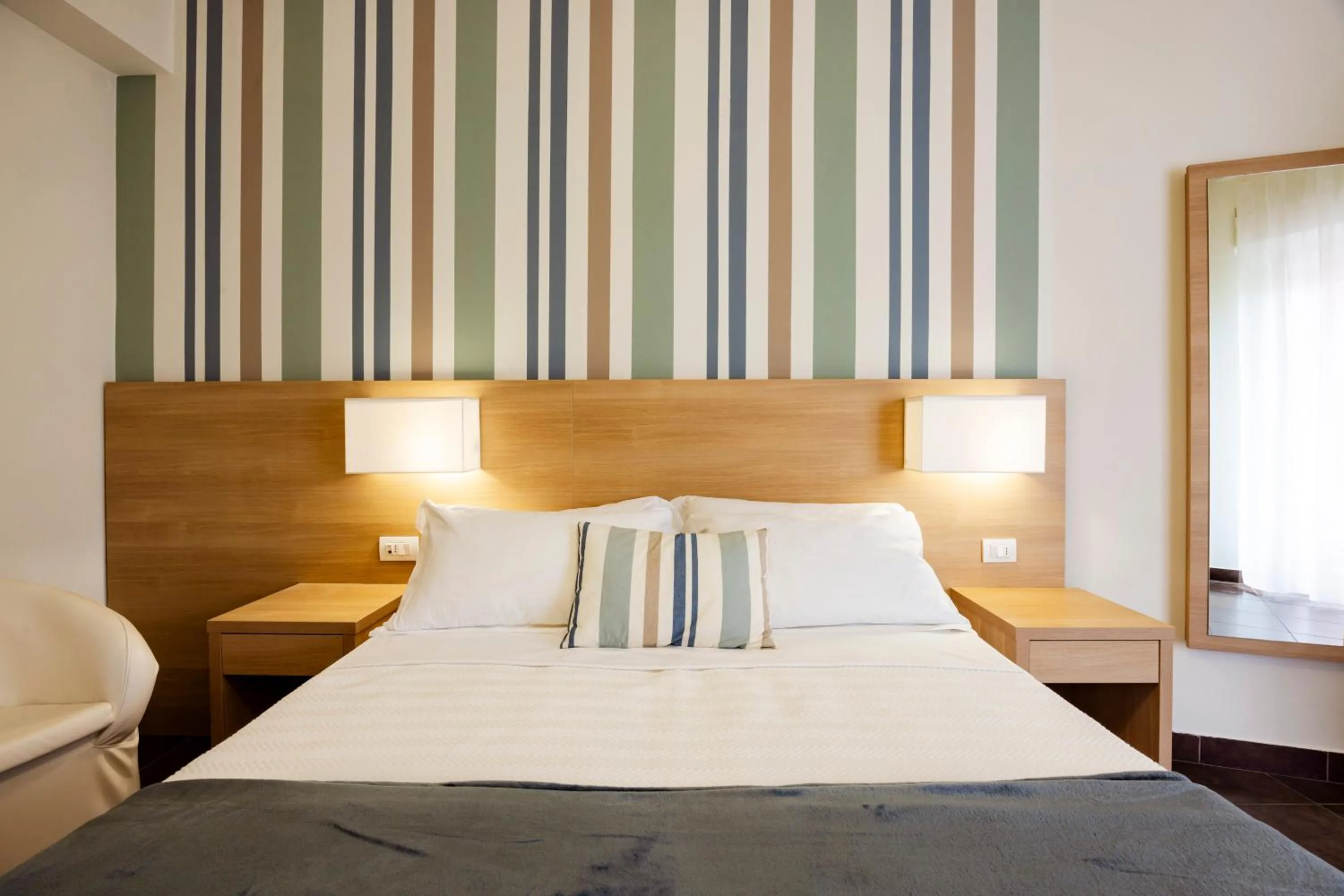 Photo of the whole room, Bed in Duparc Hotel