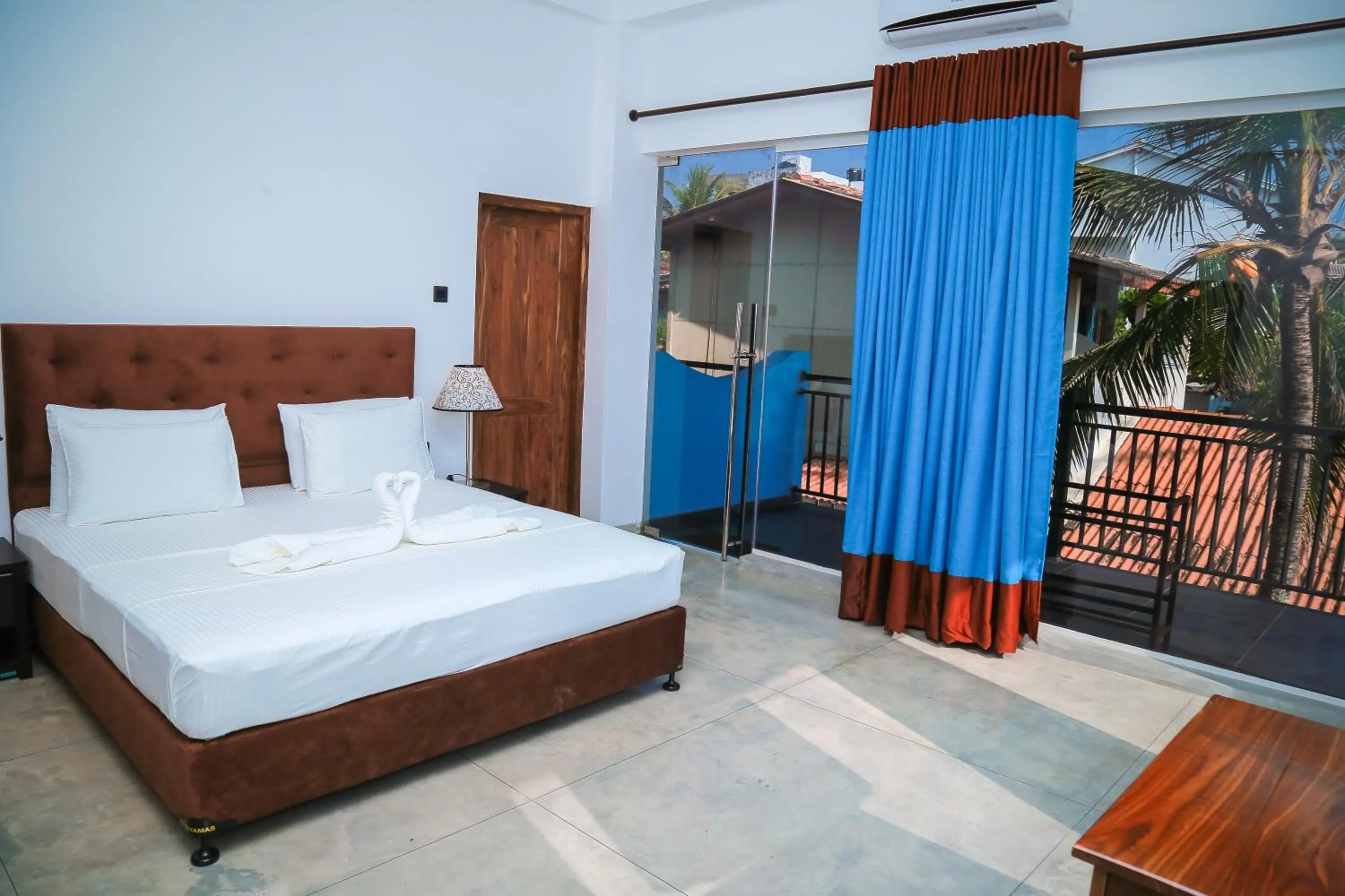 Balcony/Terrace, Bed in Funky Hotel