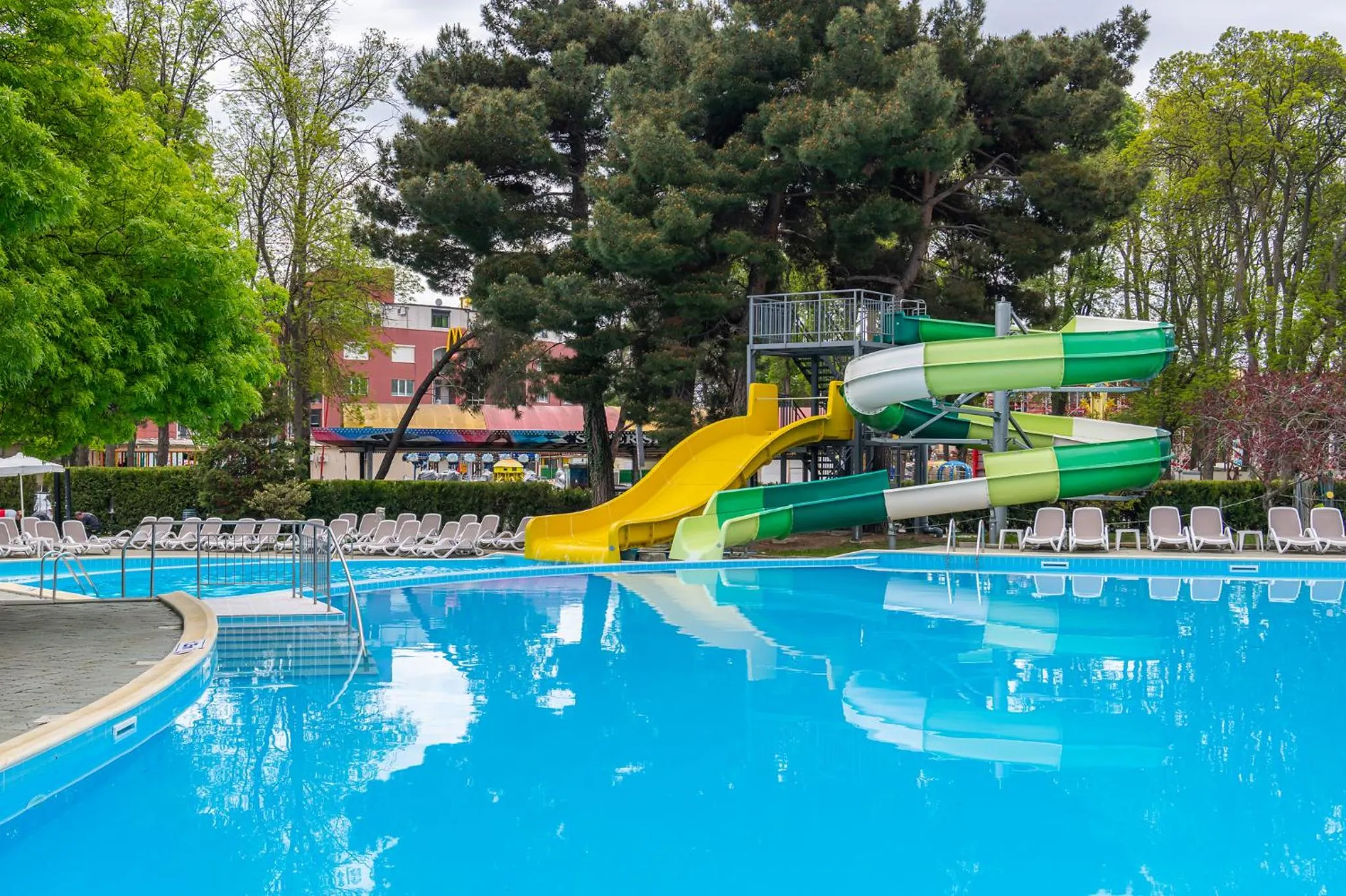 Swimming pool in iHotel Sunny Beach