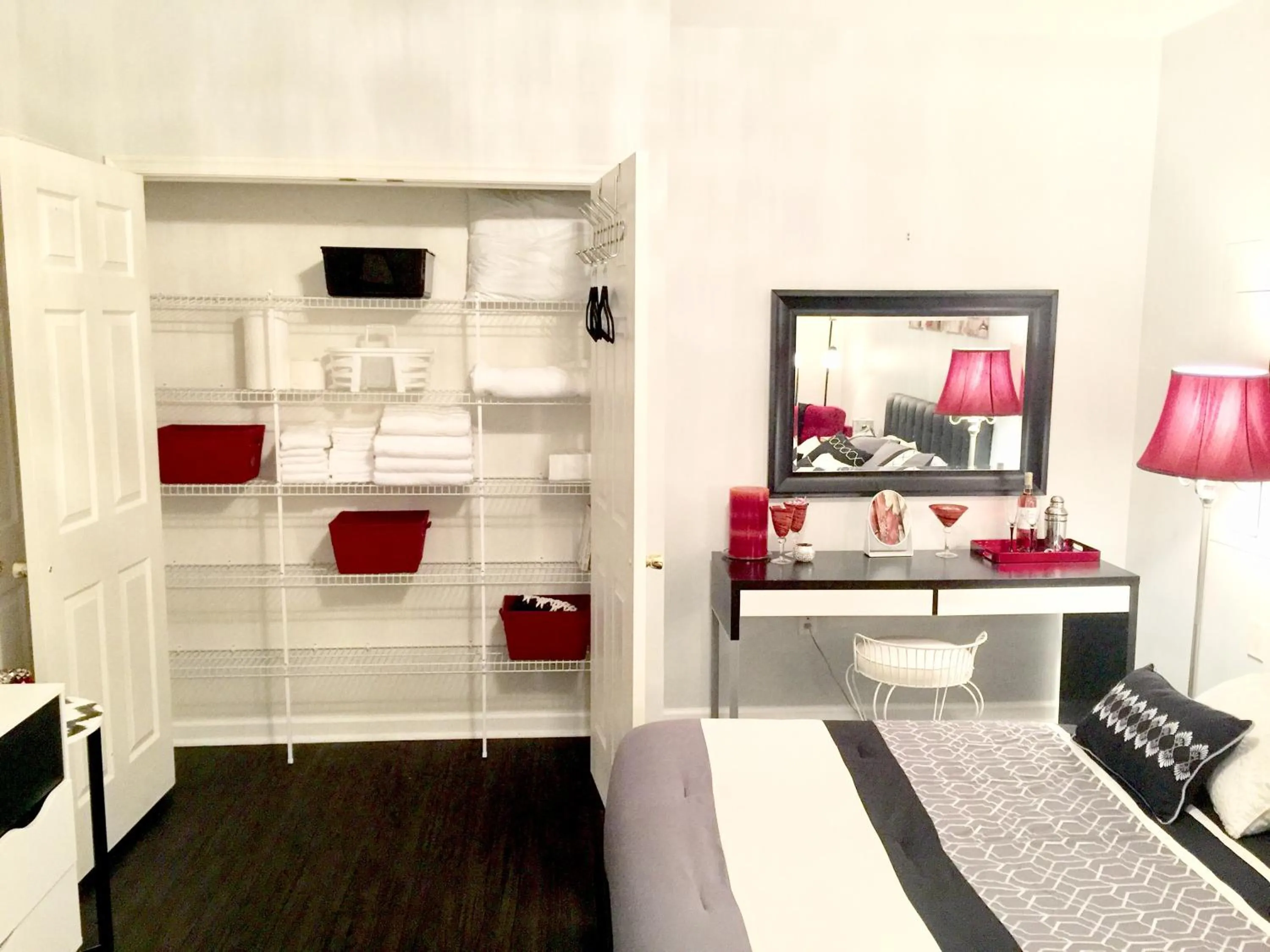 Bed in Premier National Harbor House