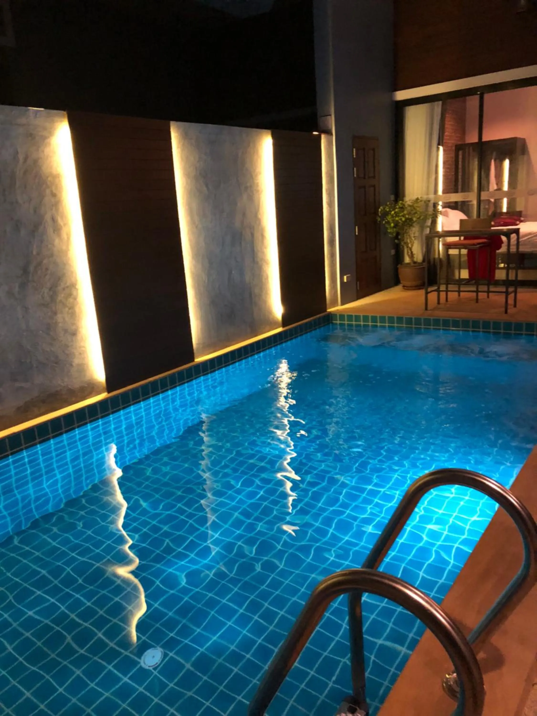 Swimming pool in KG Private Pool Villa