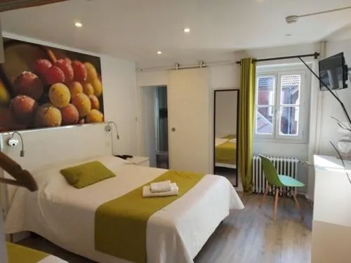 Bed in Hôtel Le Chambellan