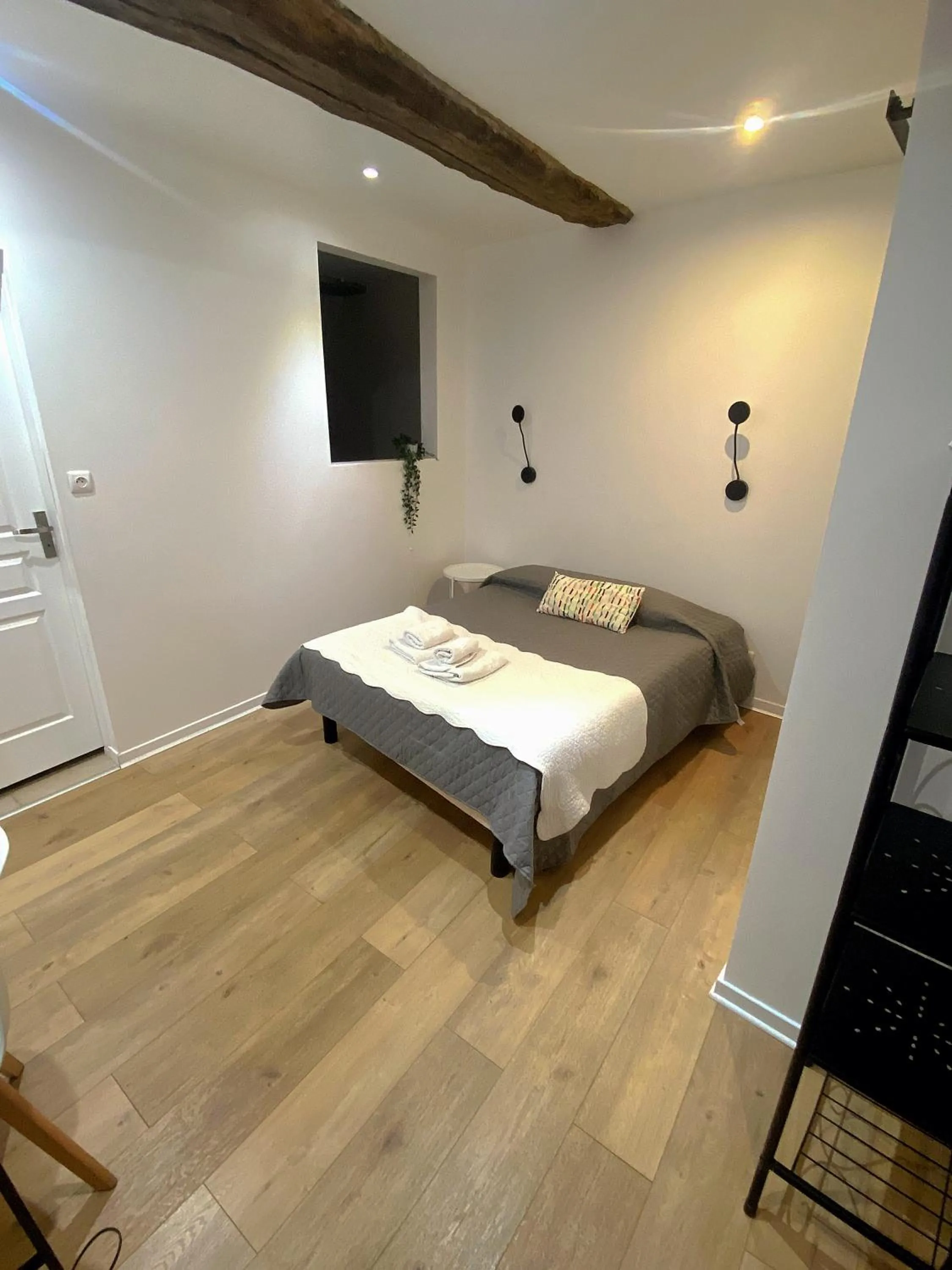 Bed in Hôtel Le Chambellan