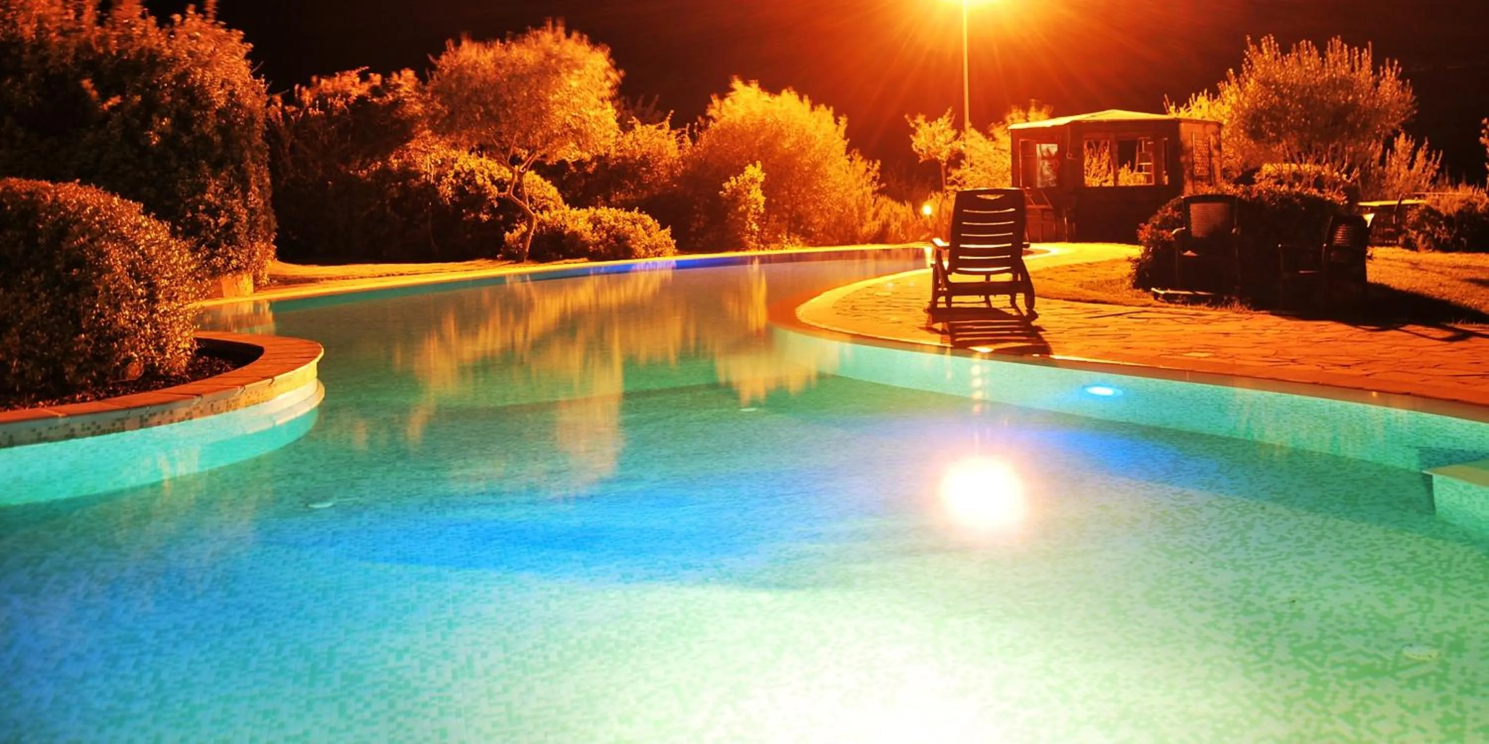 Swimming pool in Hotel Giardino Corte Rubja