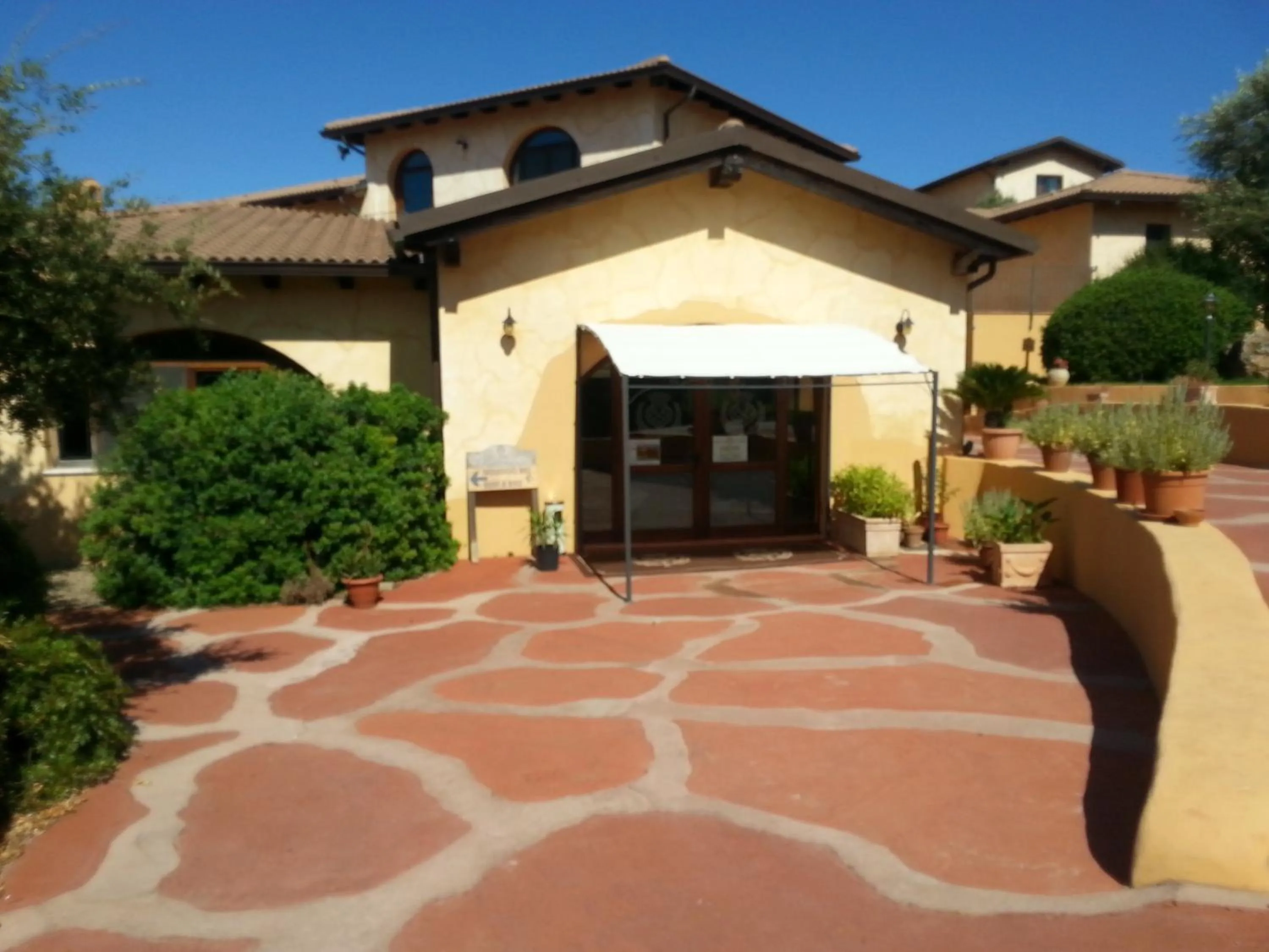Property building in Hotel Giardino Corte Rubja