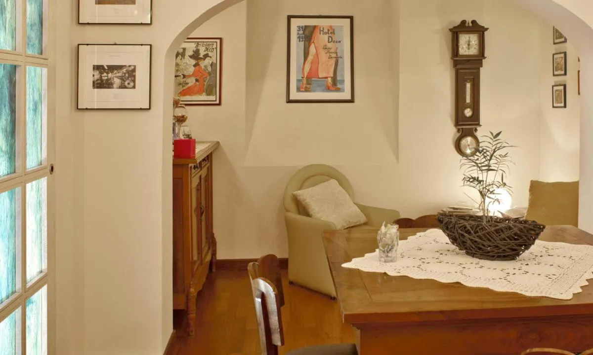 Seating area in Deco Hotel