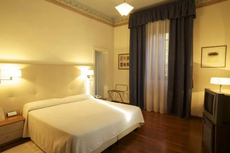 Double or Twin Room in Deco Hotel