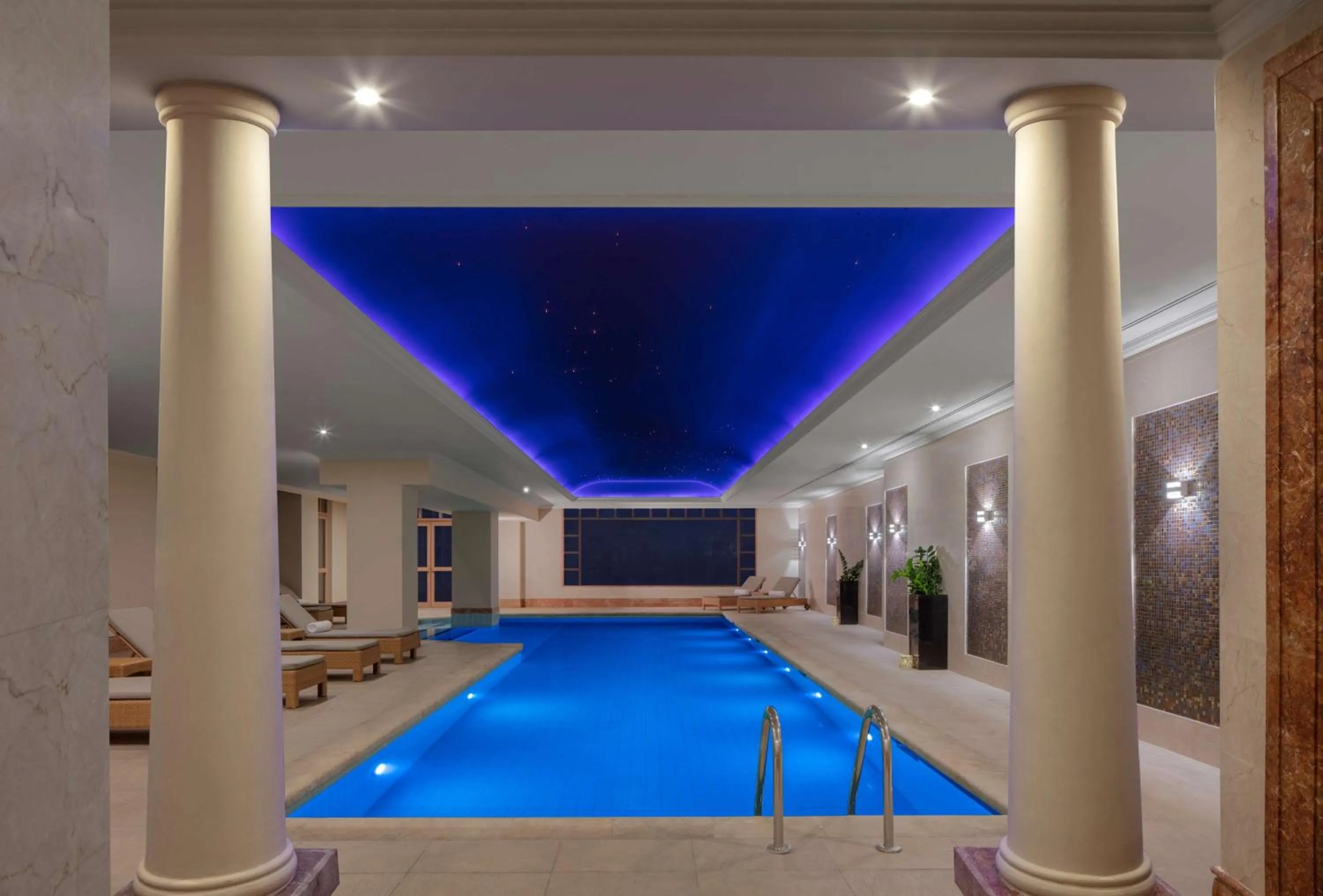 Swimming pool in Grand Hyatt Amman