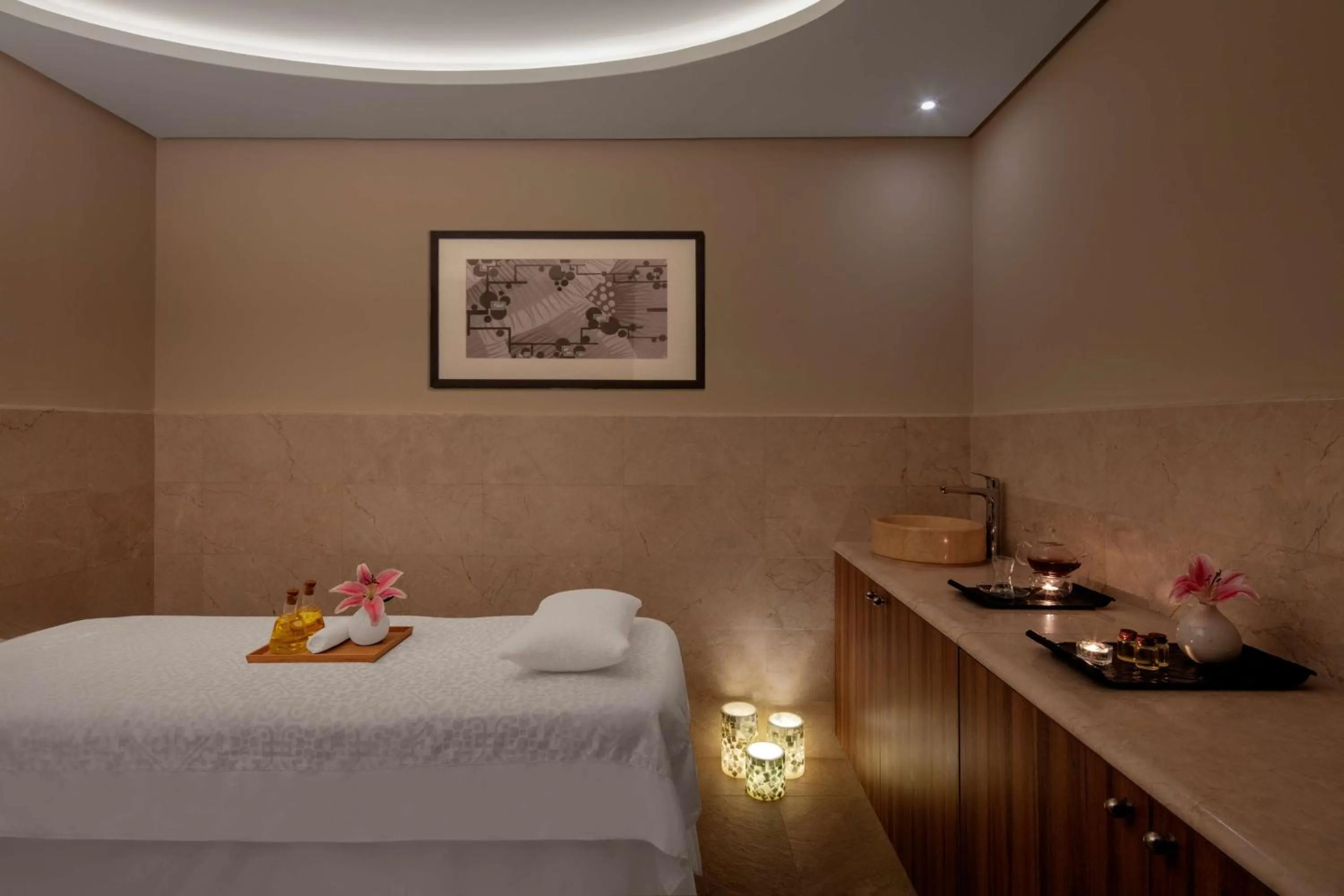 Massage, Bed in Grand Hyatt Amman