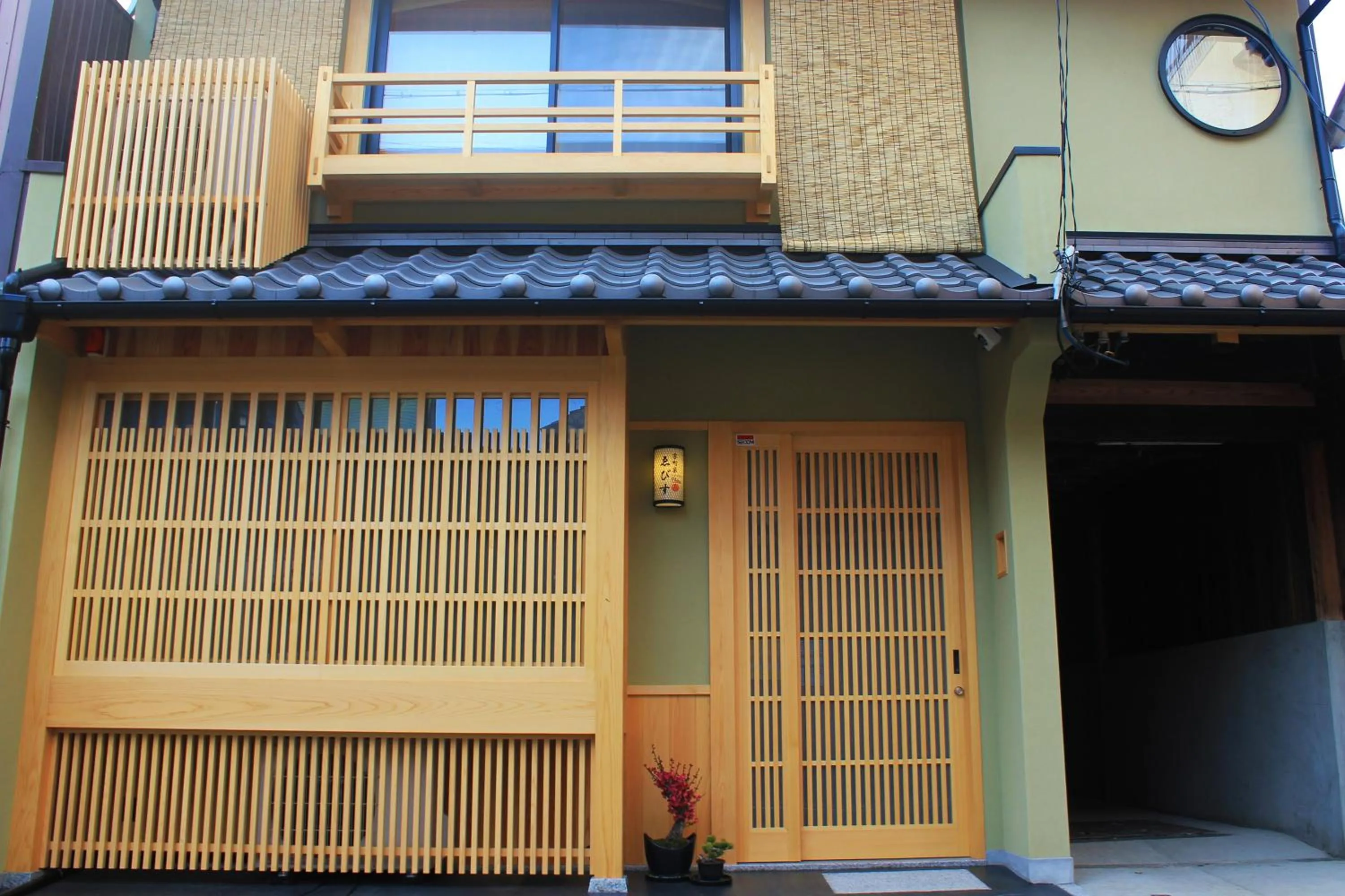 Facade/entrance in Kyomachiya Ebisu