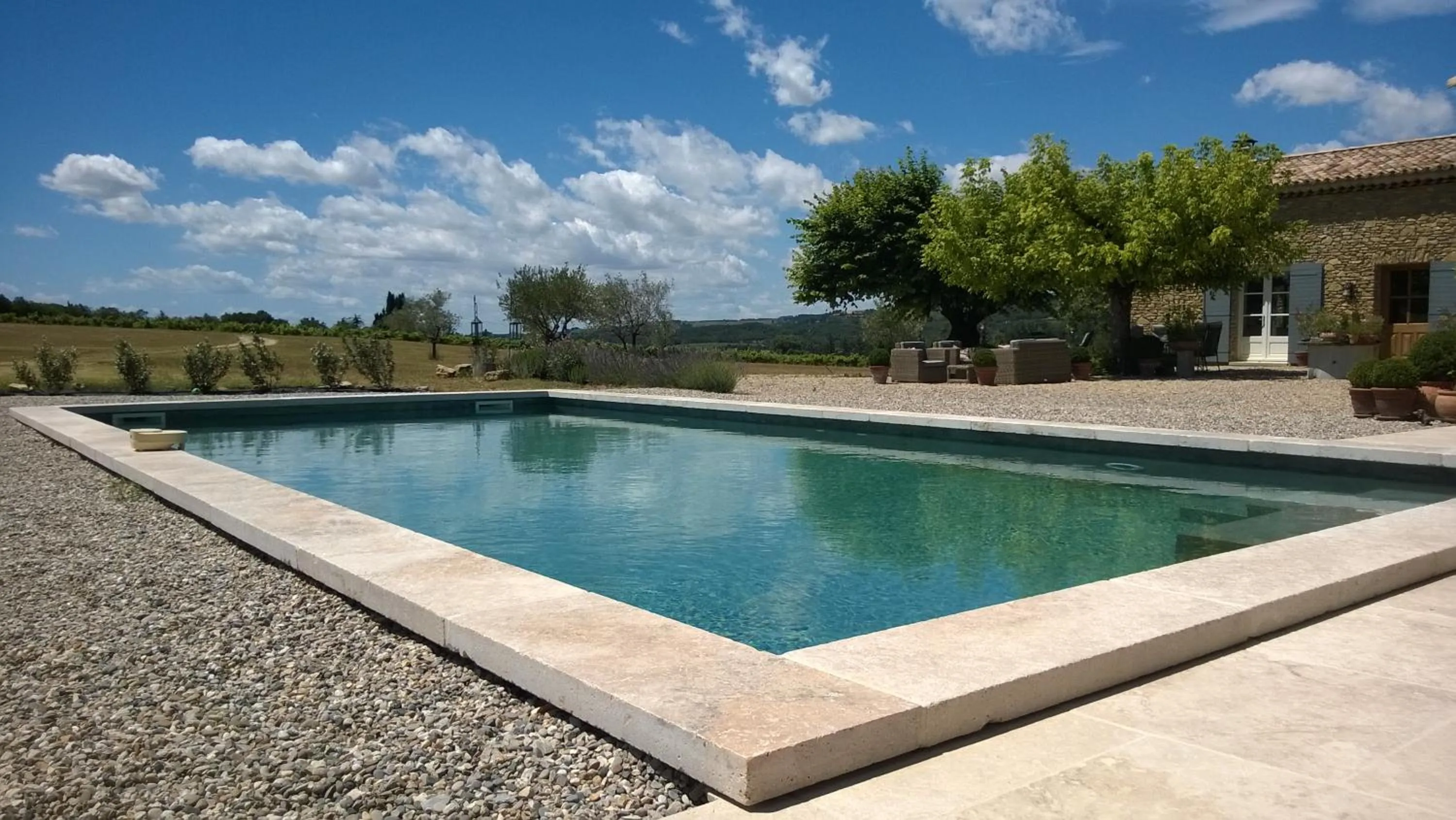 Pool view in Mas du Vieux Tilleul