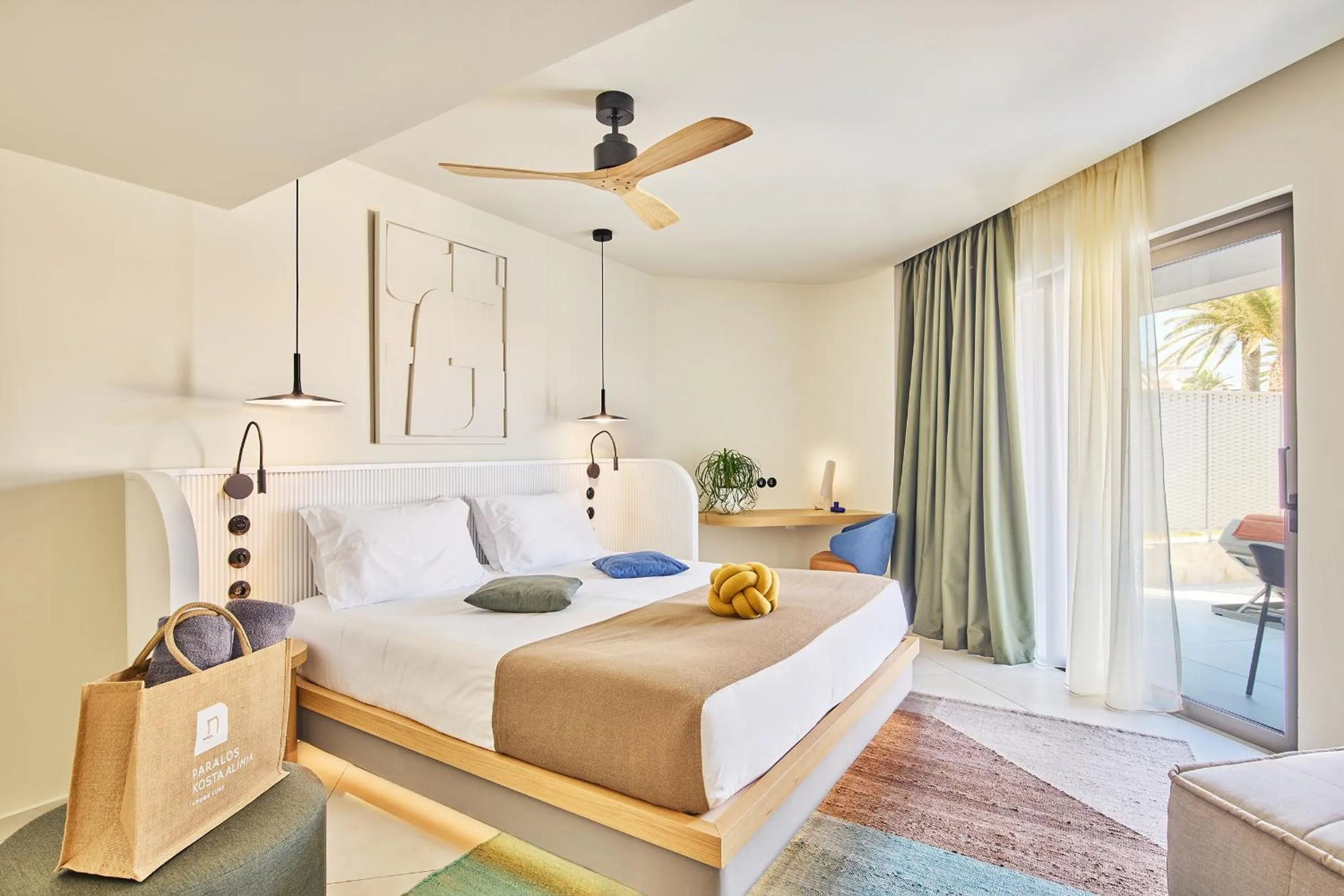 Suite Side Sea View in Paralos Kosta Alímia