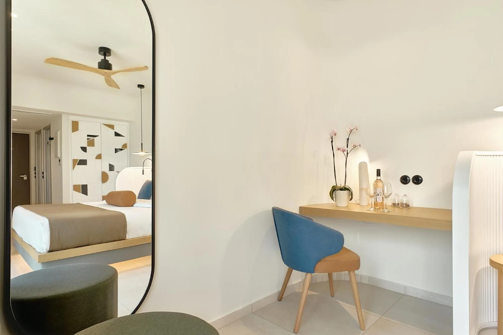 Bedroom, Bed in Paralos Kosta Alímia