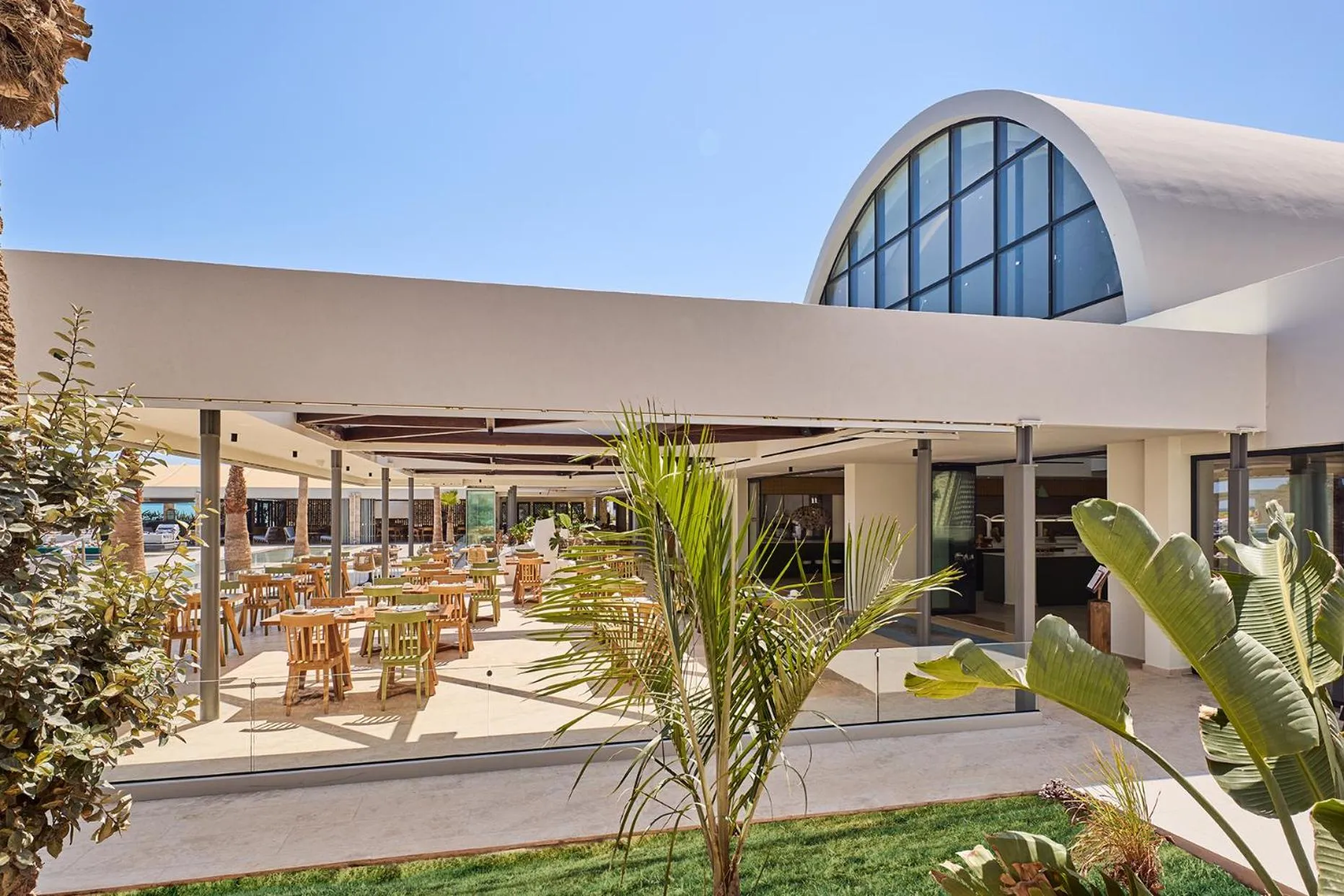 Property building in Paralos Kosta Alímia