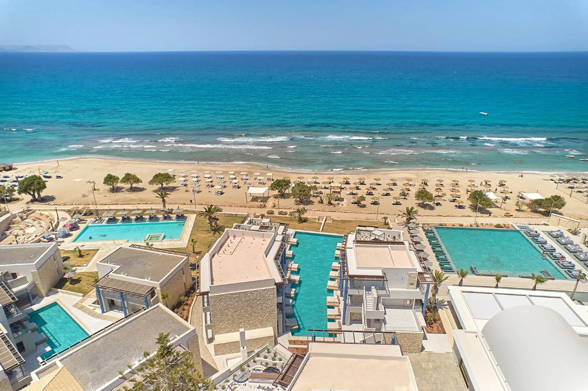 Property building in Paralos Kosta Alímia