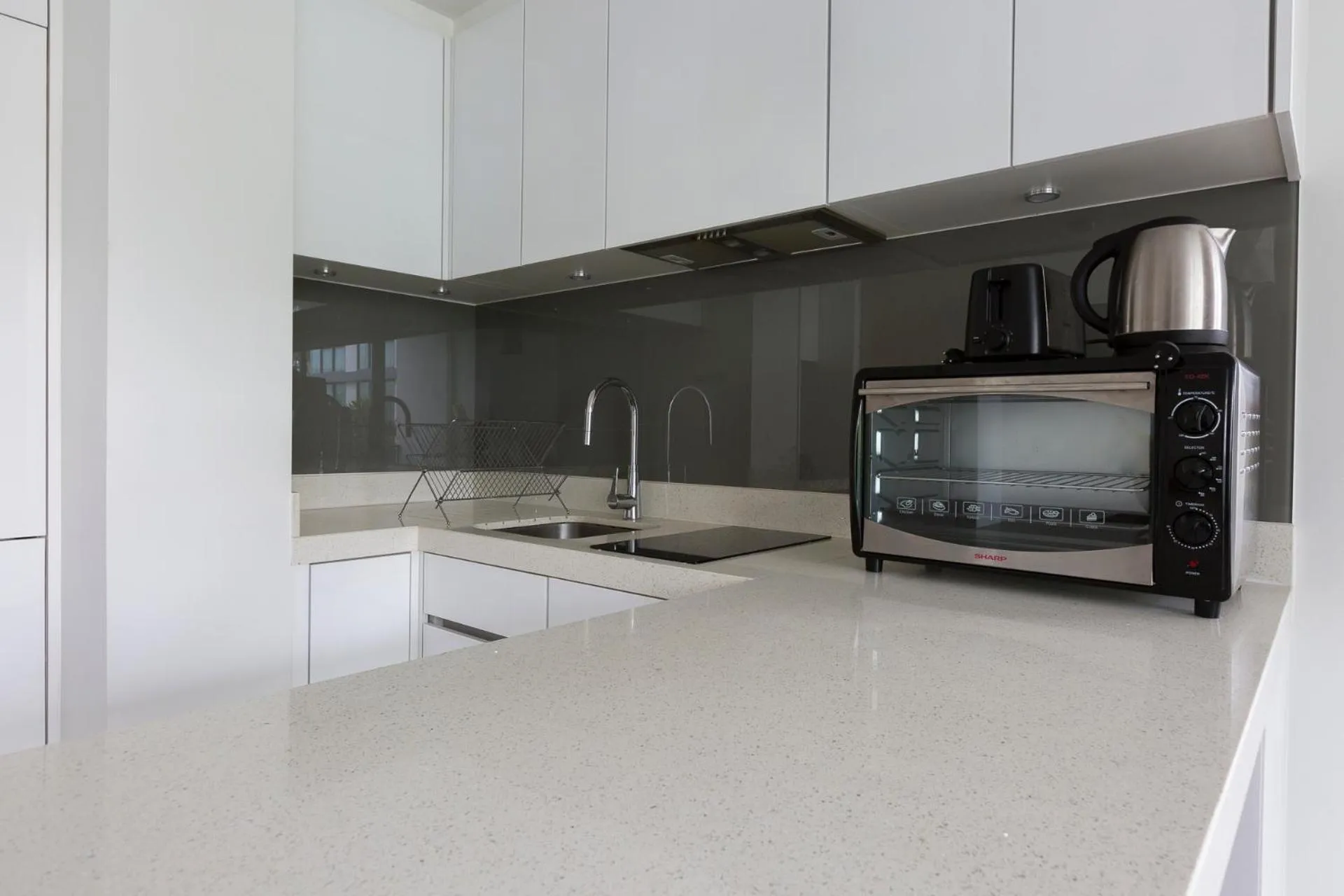 Kitchen or kitchenette in Oceanstone by Holy Cow, 2-BR, 90 m2, pool view