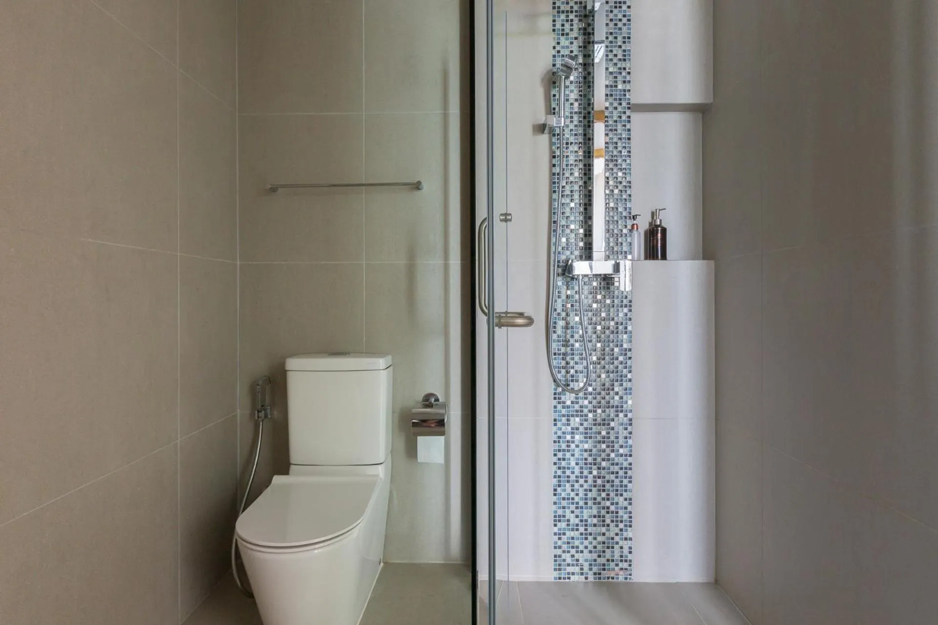 Toilet in Oceanstone by Holy Cow, 2-BR, 90 m2, pool view