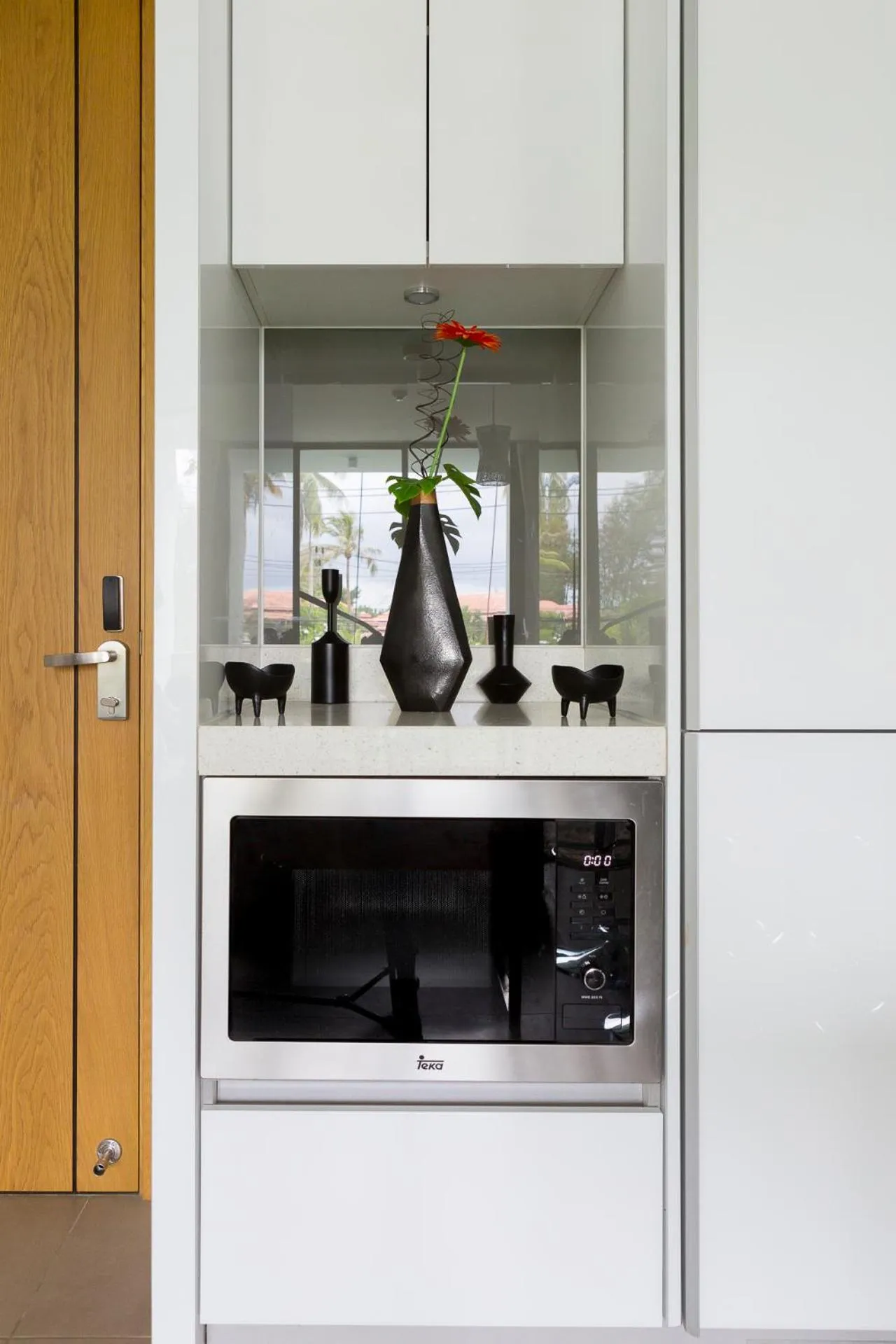 Coffee/tea facilities in Oceanstone by Holy Cow, 2-BR, 90 m2, pool view