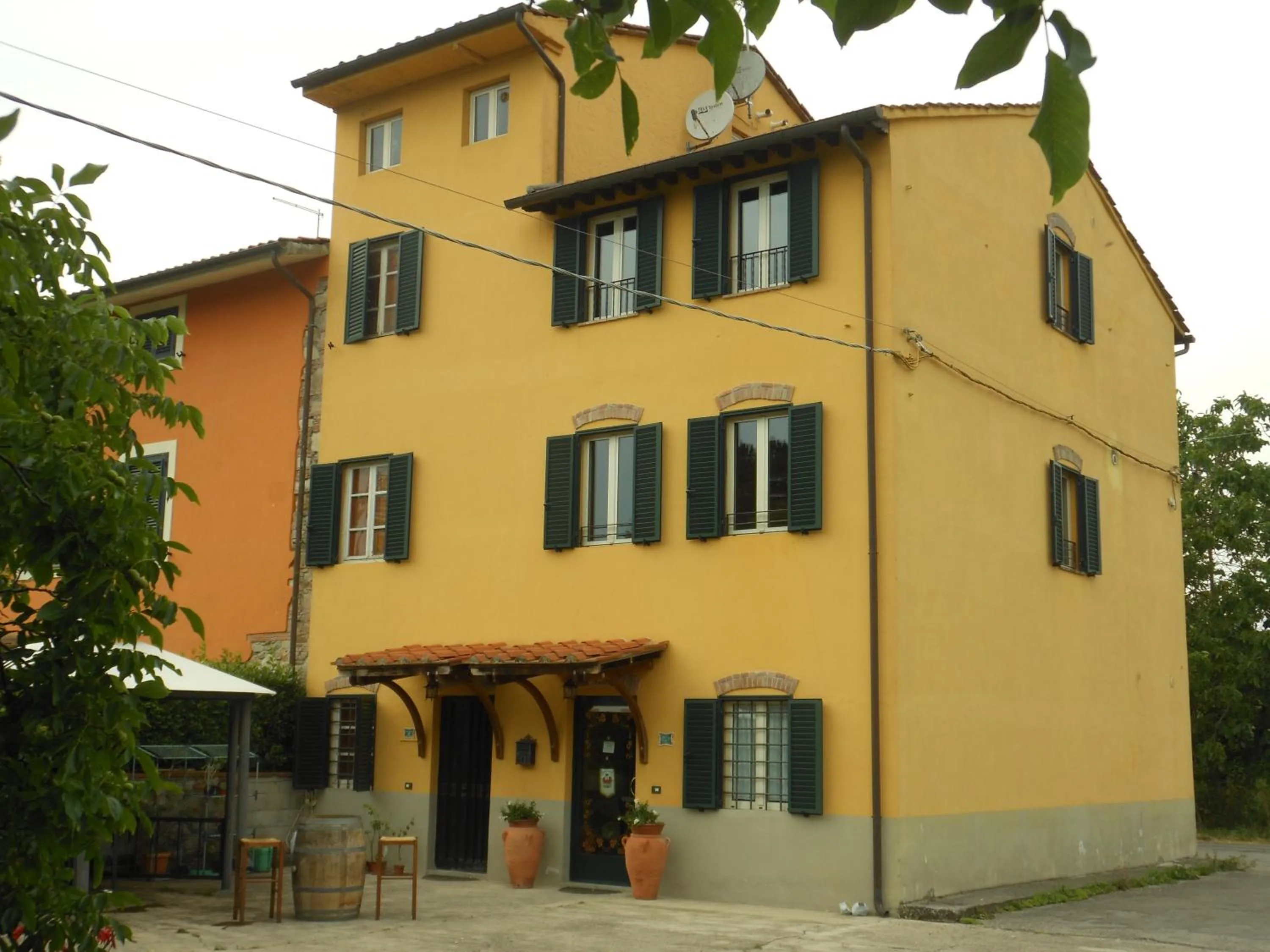 Facade/entrance in B&B La Corte