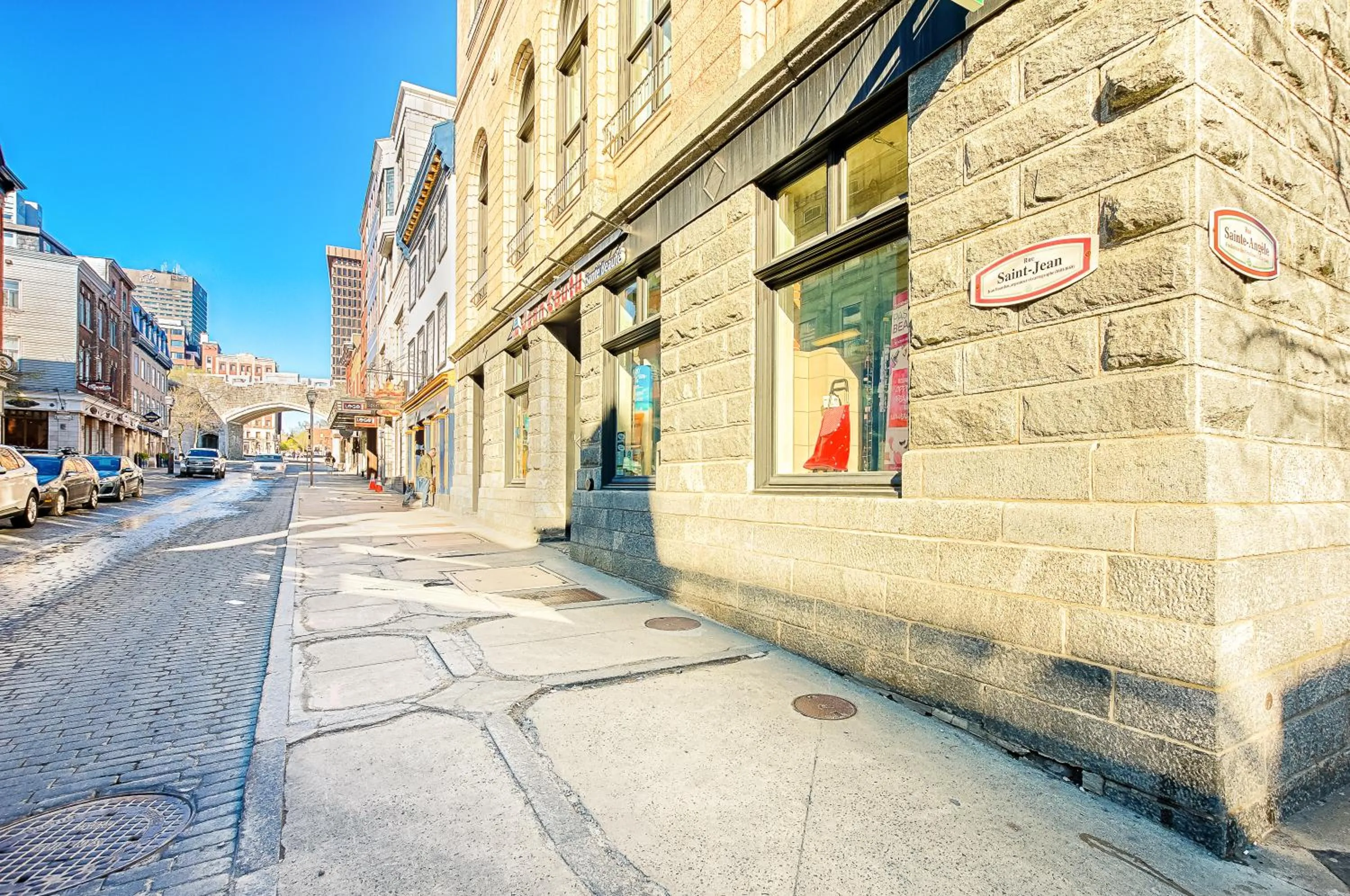 Property building in Les Lofts 1048
