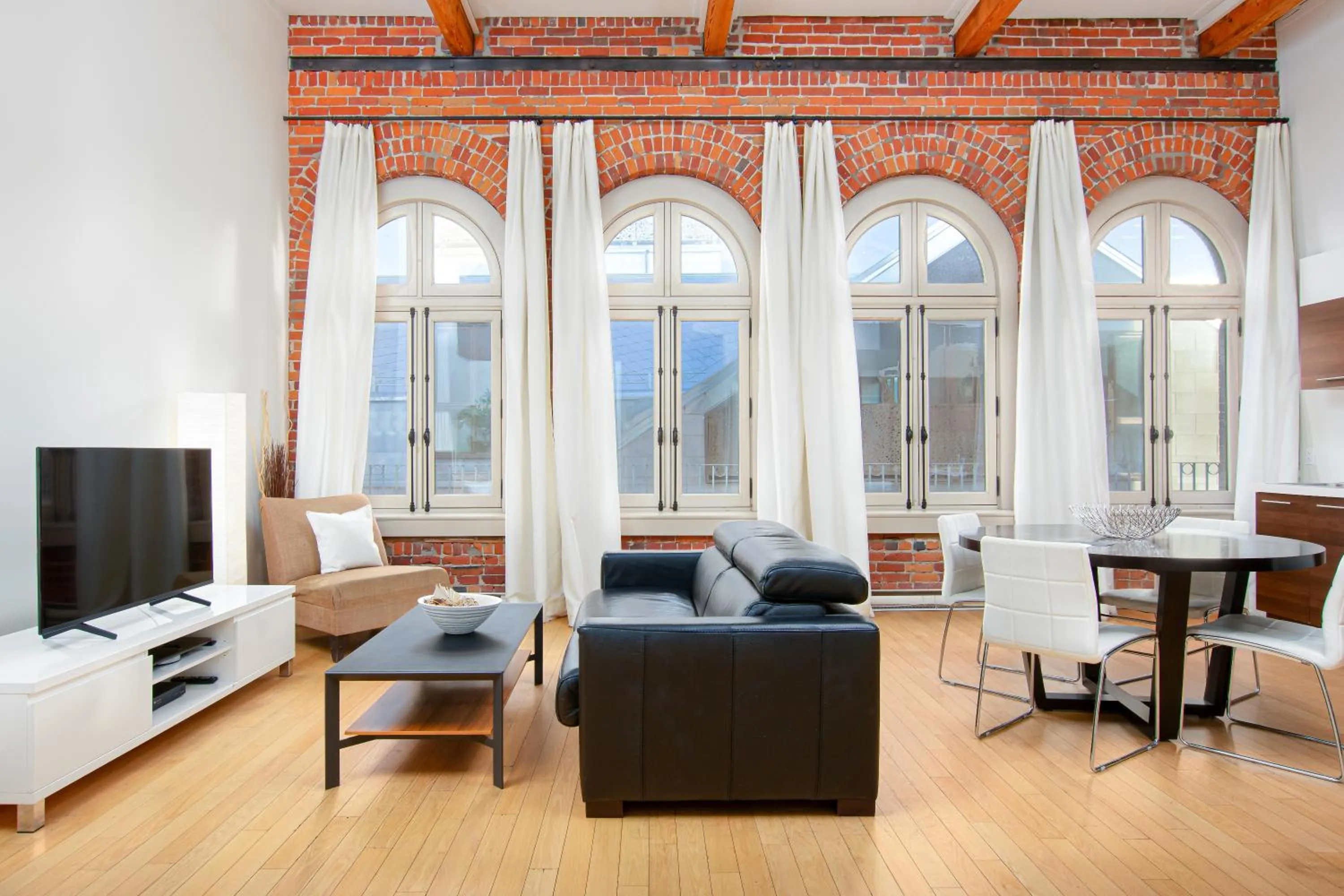 TV and multimedia in Les Lofts 1048