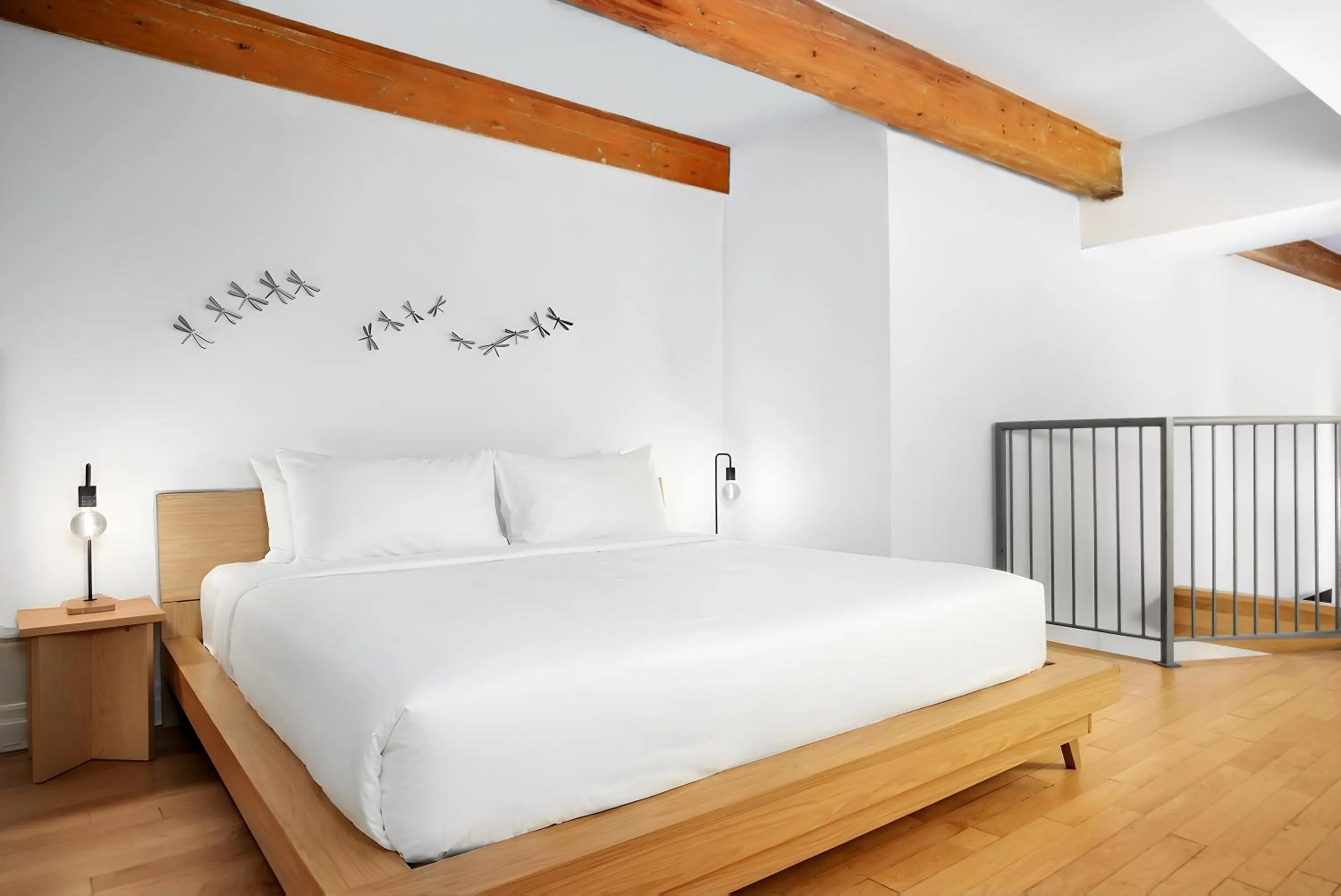 Bed in Les Lofts 1048