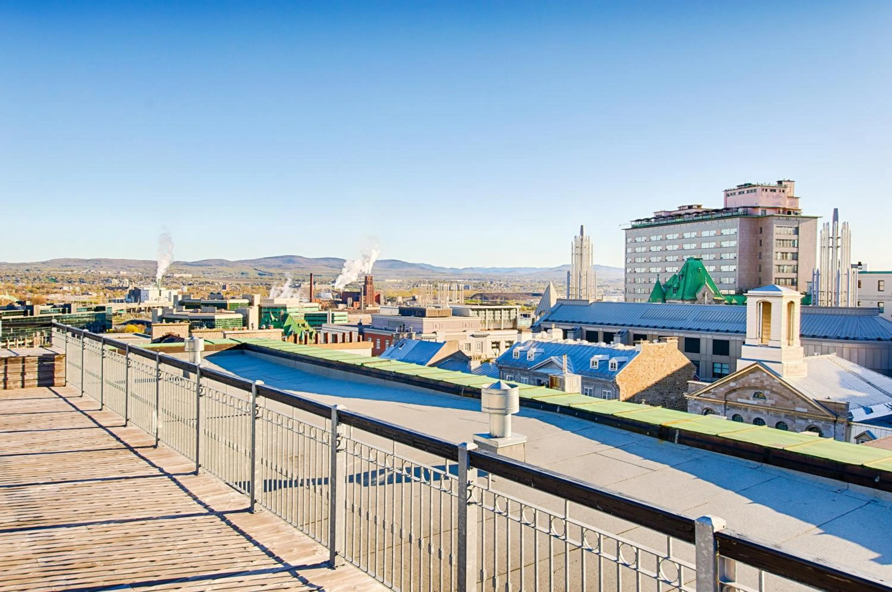 View (from property/room) in Les Lofts 1048