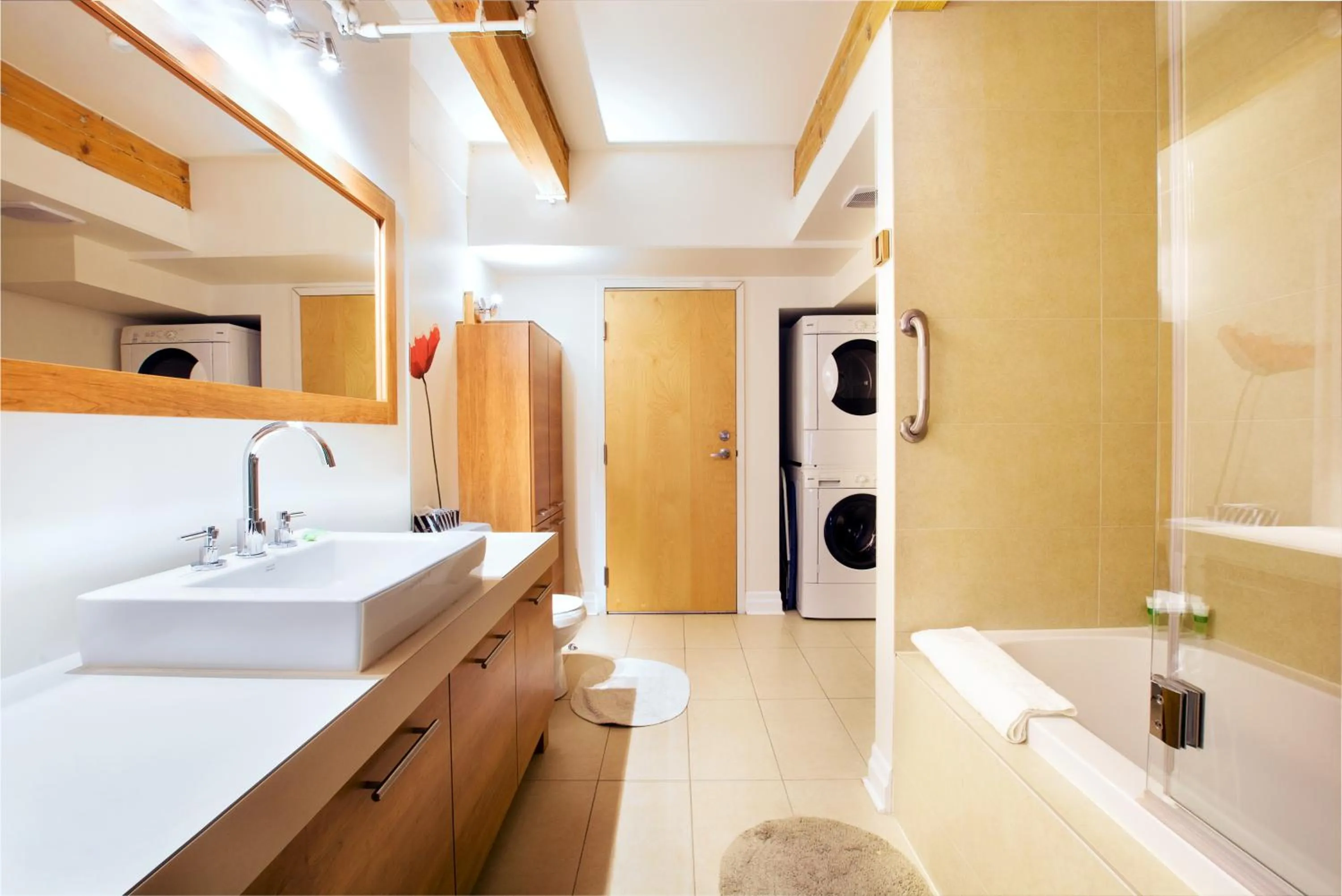 Shower in Les Lofts 1048