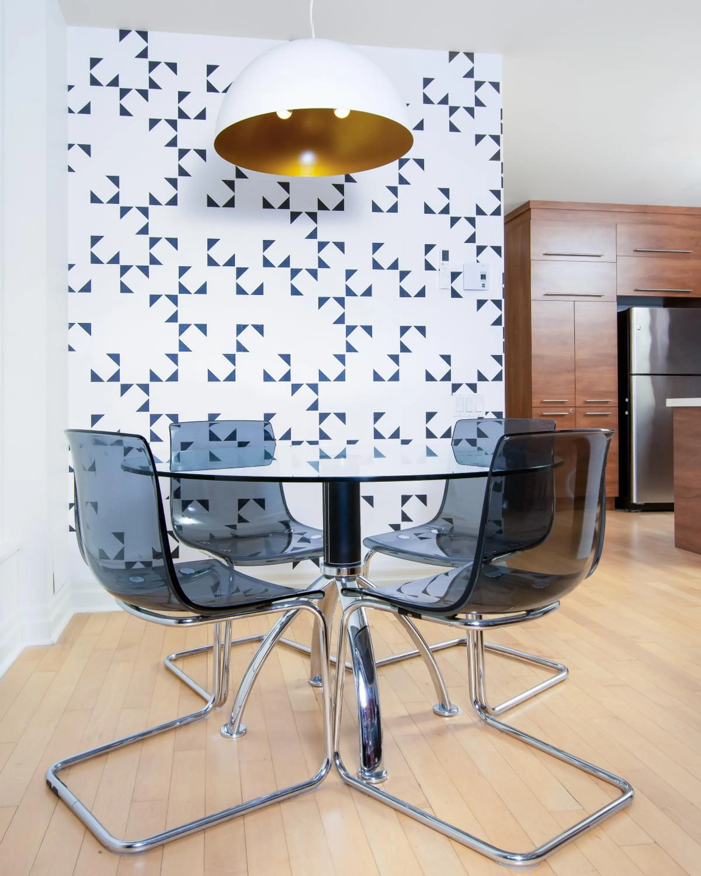 Dining area in Les Lofts 1048