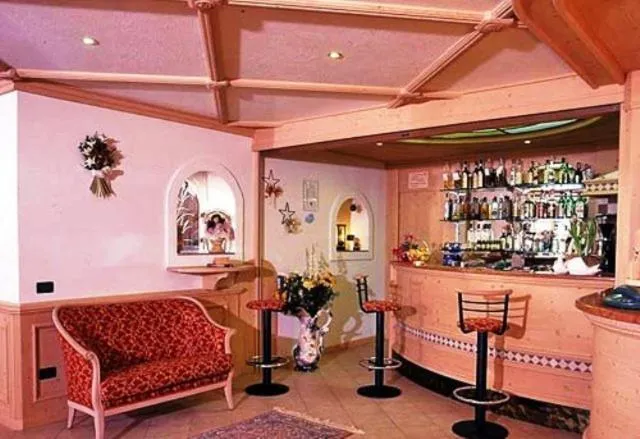 Lounge or bar in Hotel Piancastello