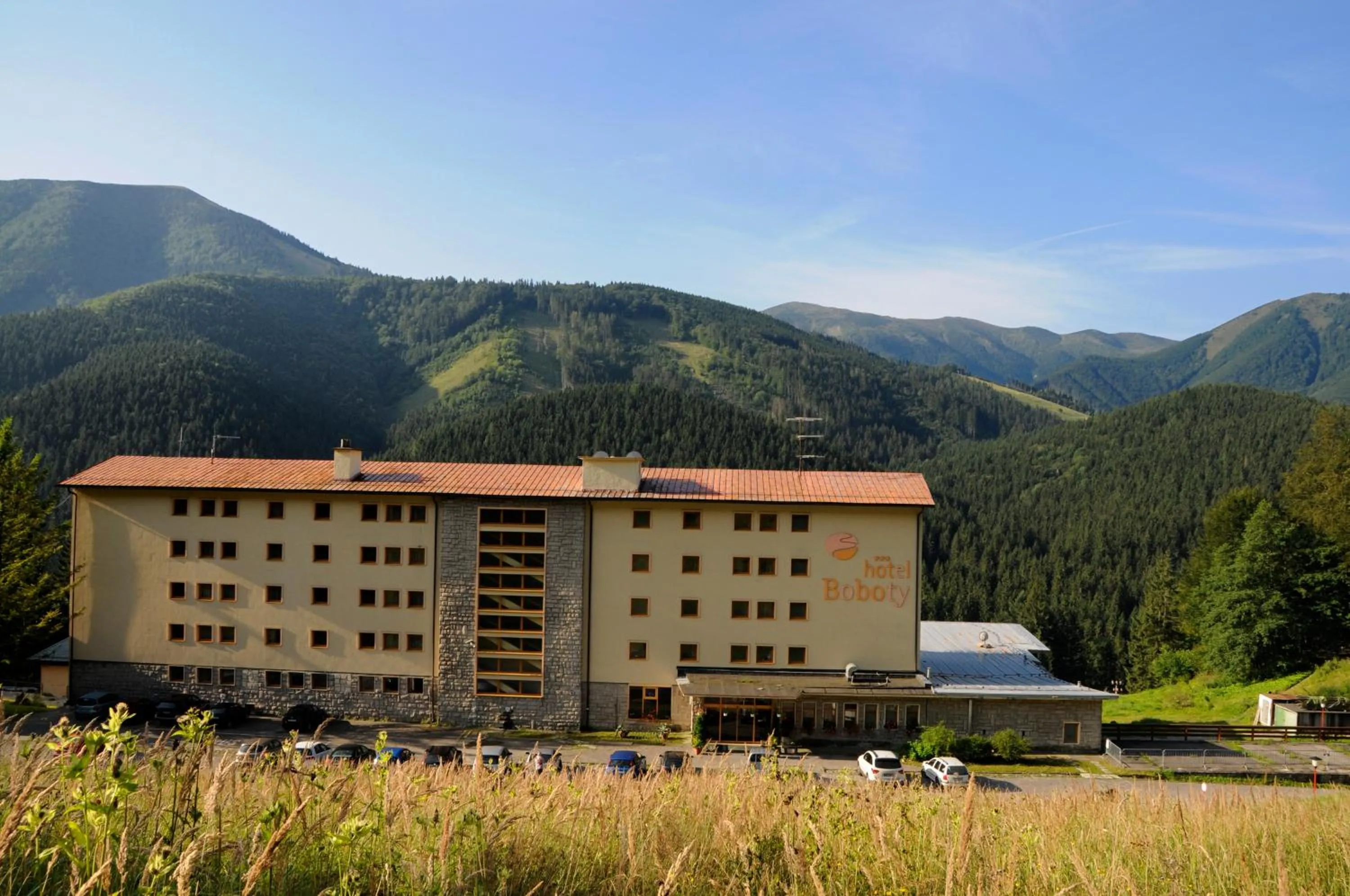 Property building in Hotel Boboty