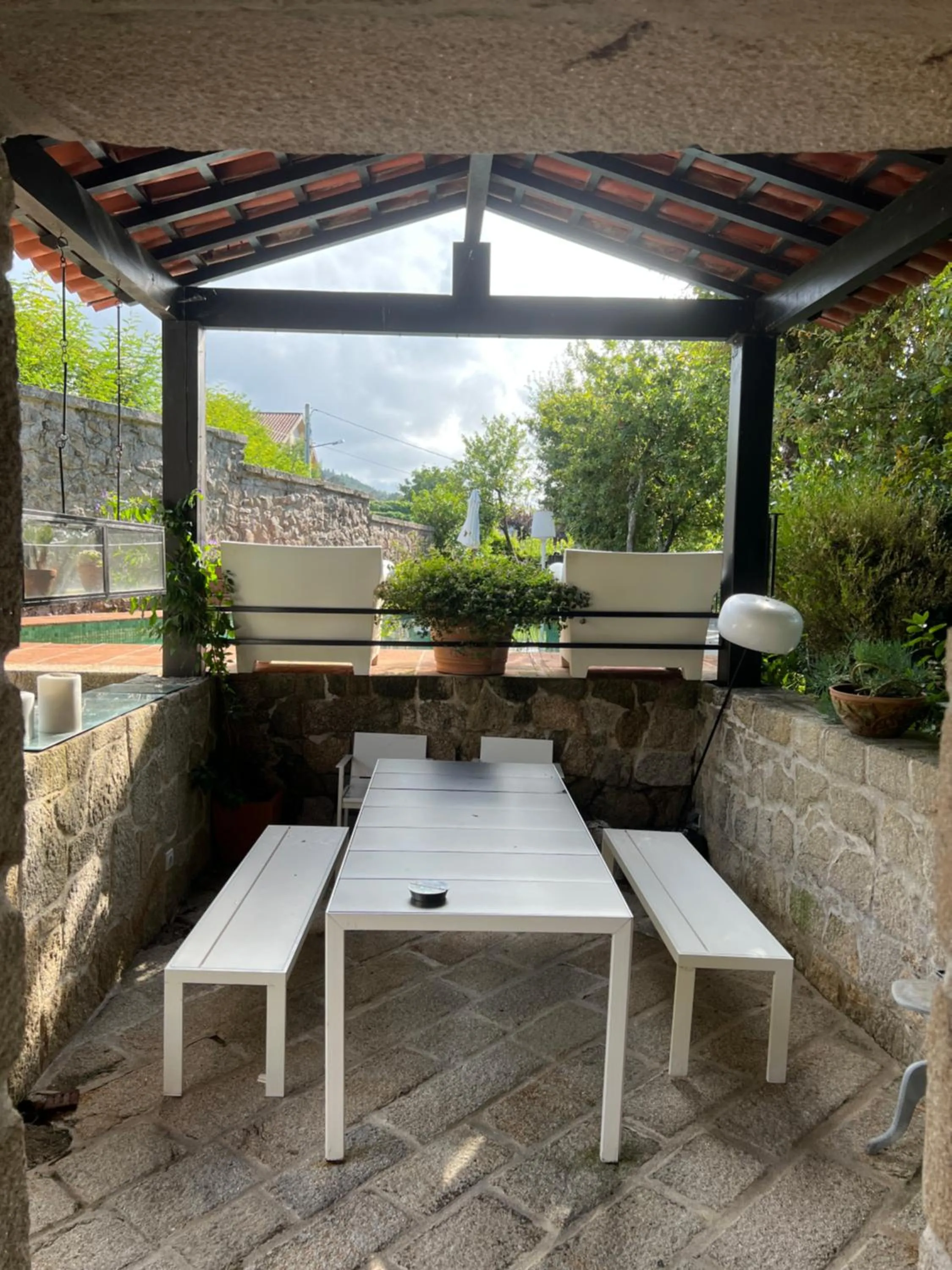 Dining area in Enoturismo Novavila Rias Baixas Wine Design