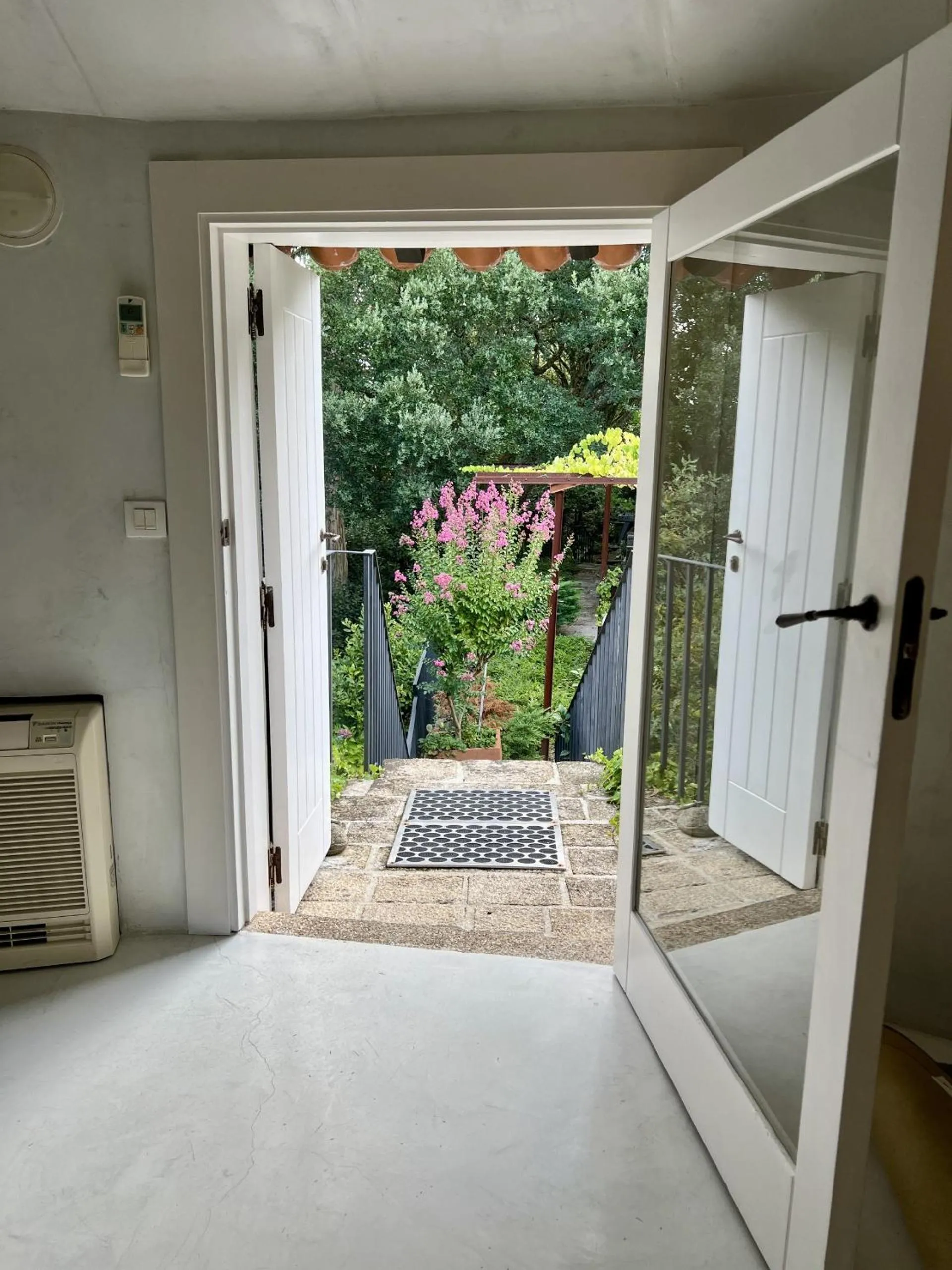 Garden view in Enoturismo Novavila Rias Baixas Wine Design