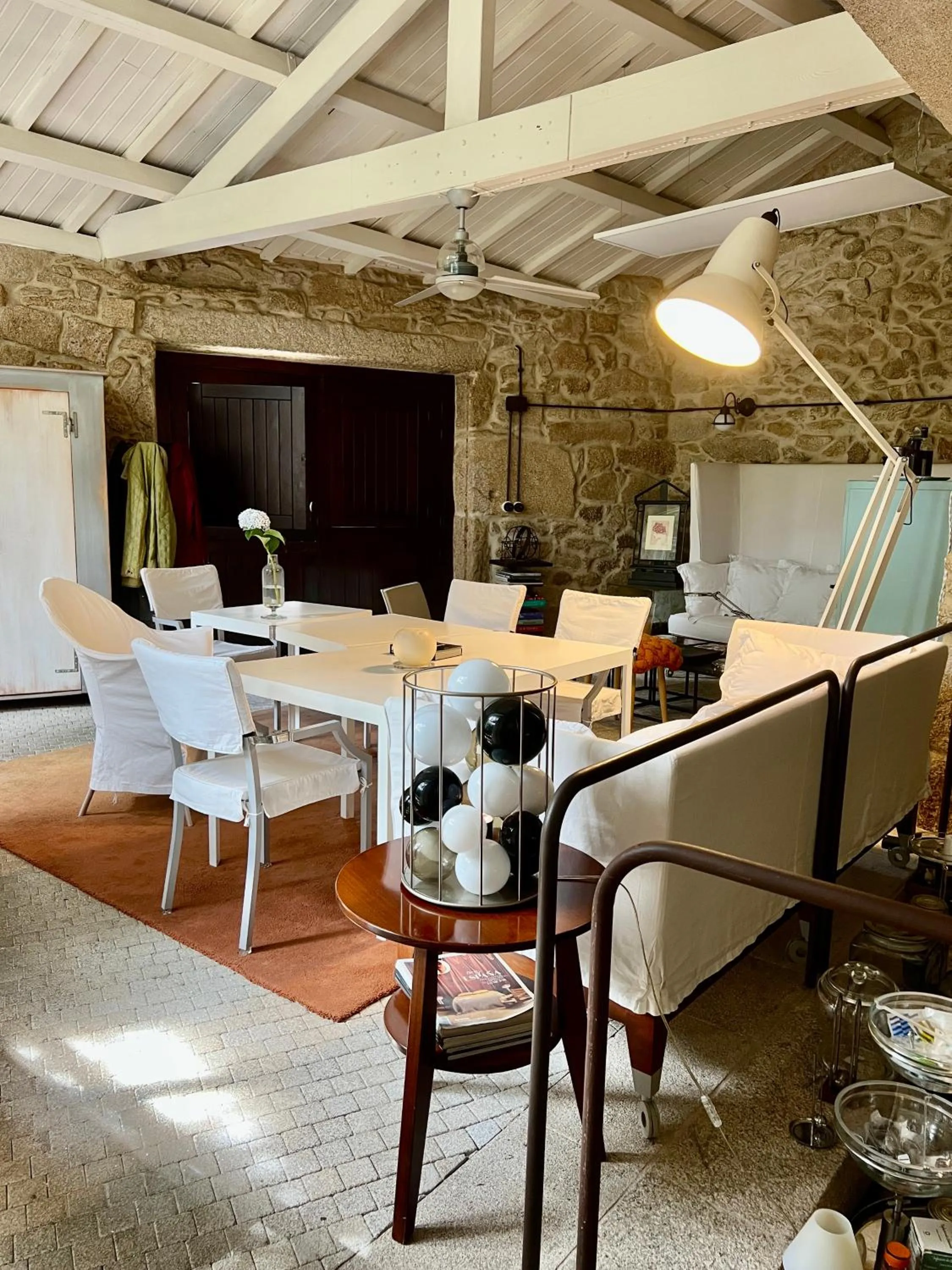 Living room in Enoturismo Novavila Rias Baixas Wine Design