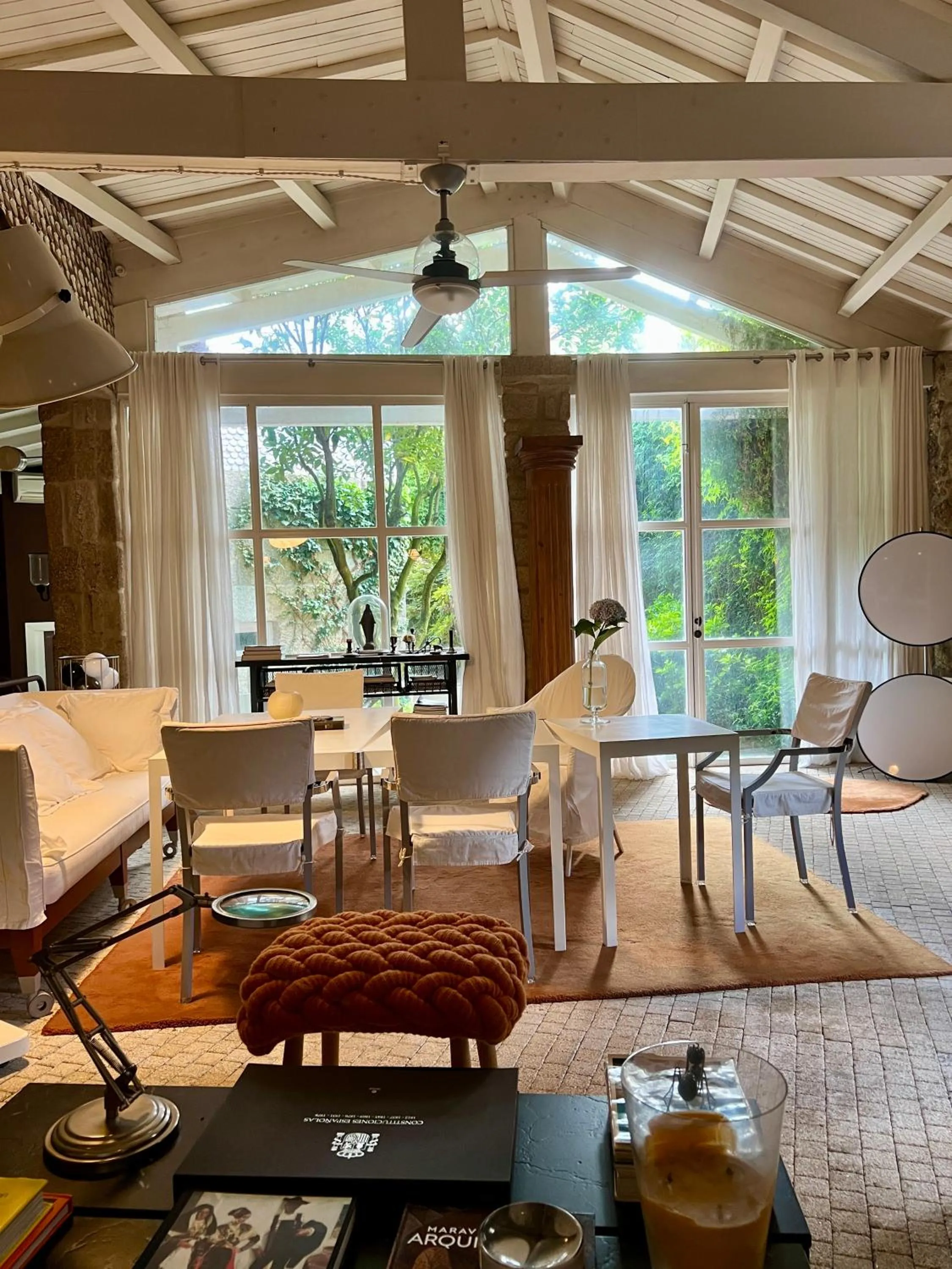 Living room in Enoturismo Novavila Rias Baixas Wine Design