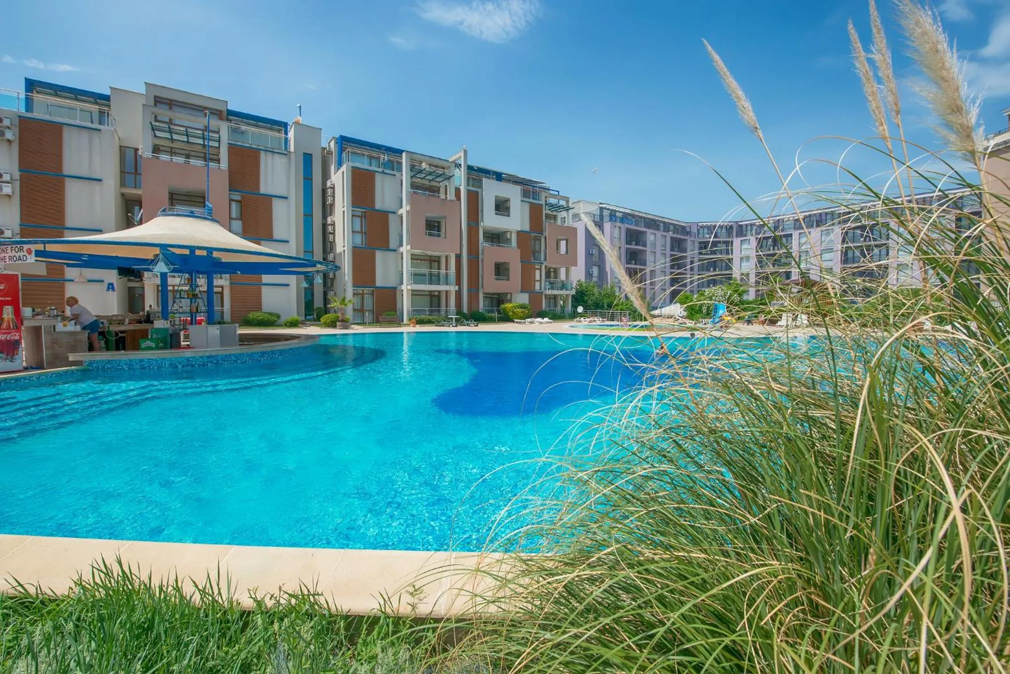 Swimming pool in Sun City I Apartments