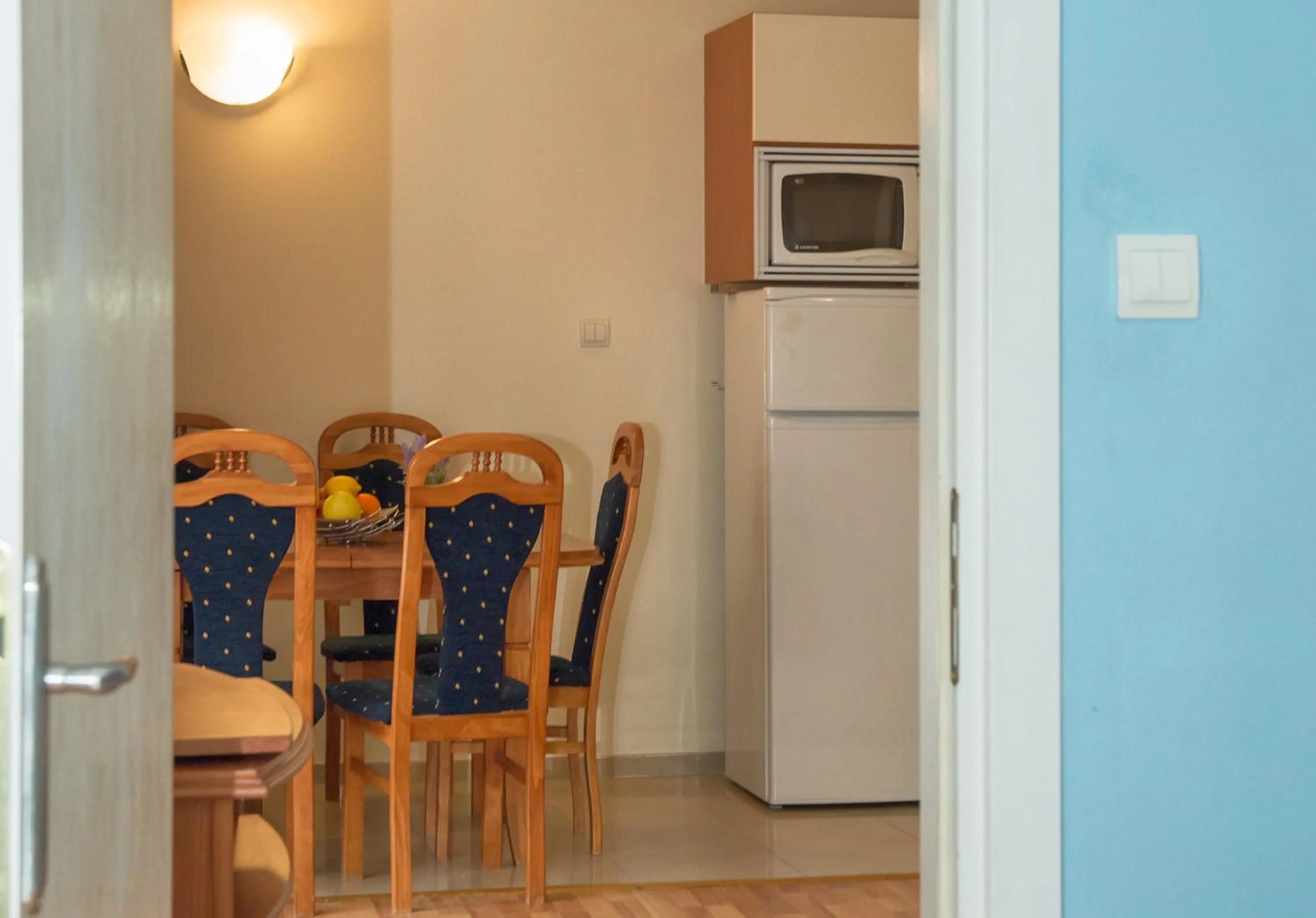 Living room in Sun City I Apartments