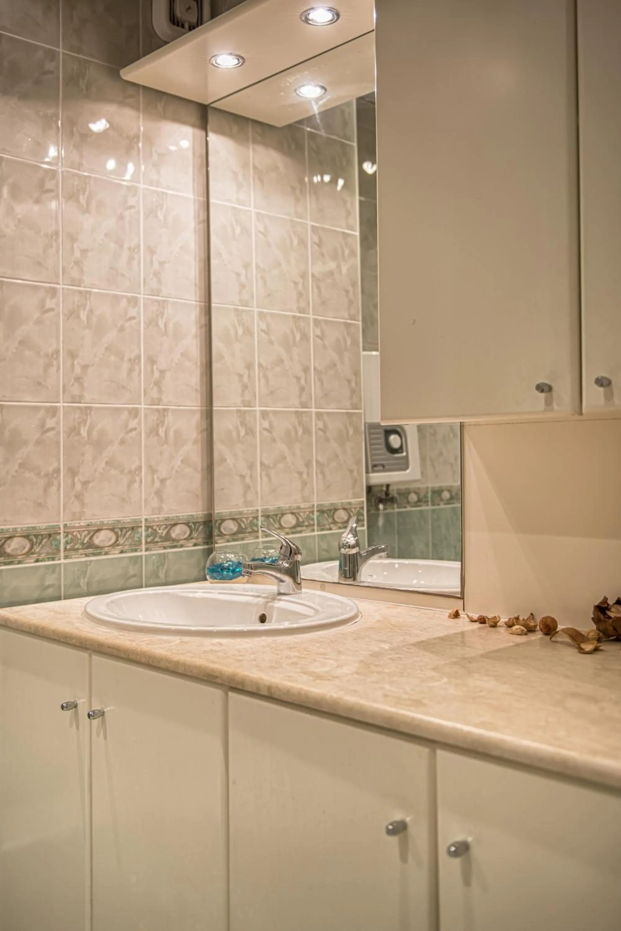 Bathroom in Sun City I Apartments