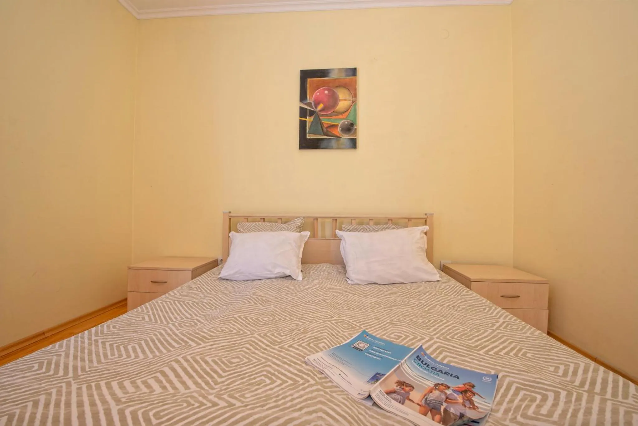 Bedroom in Sun City I Apartments