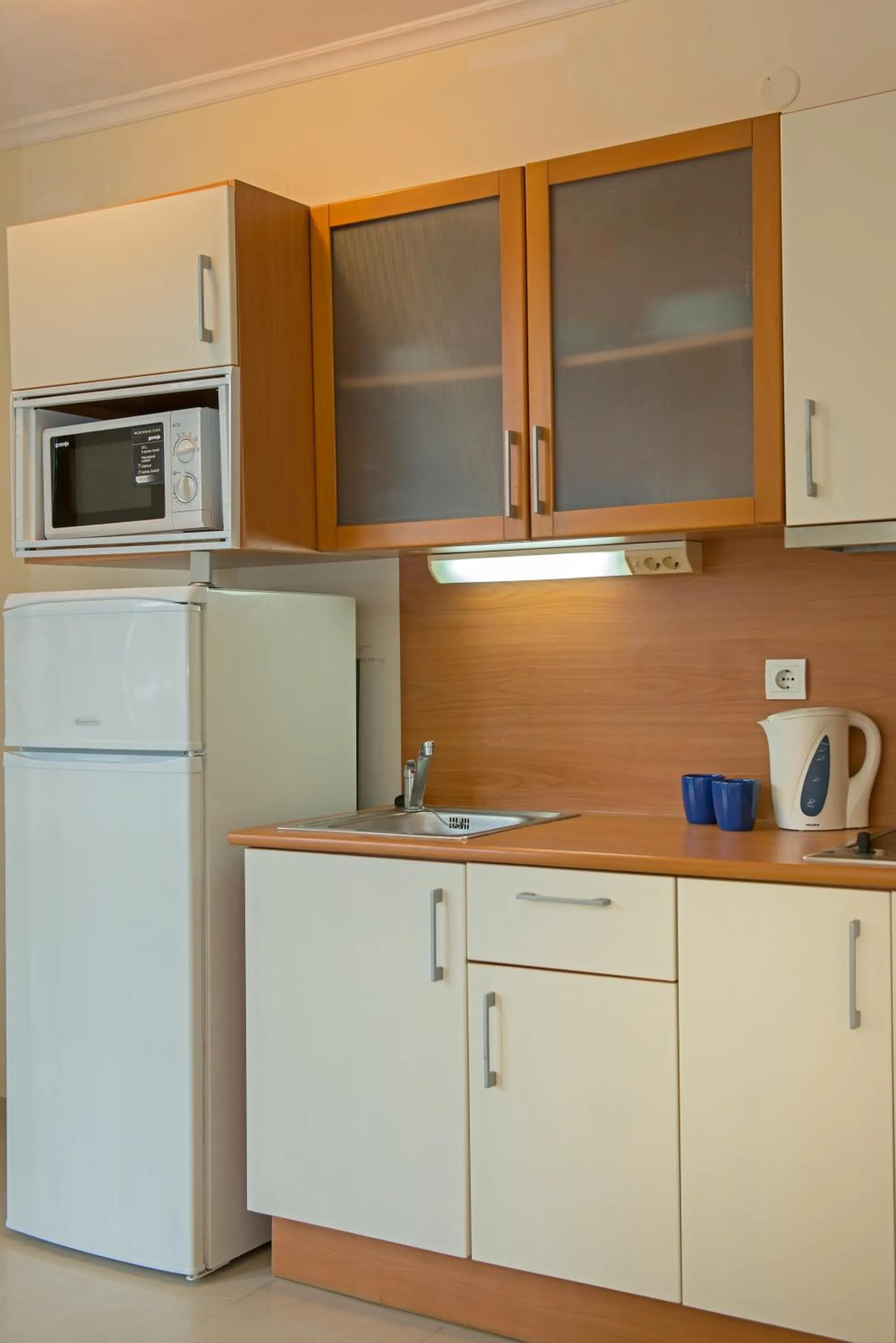 Kitchen or kitchenette in Sun City I Apartments