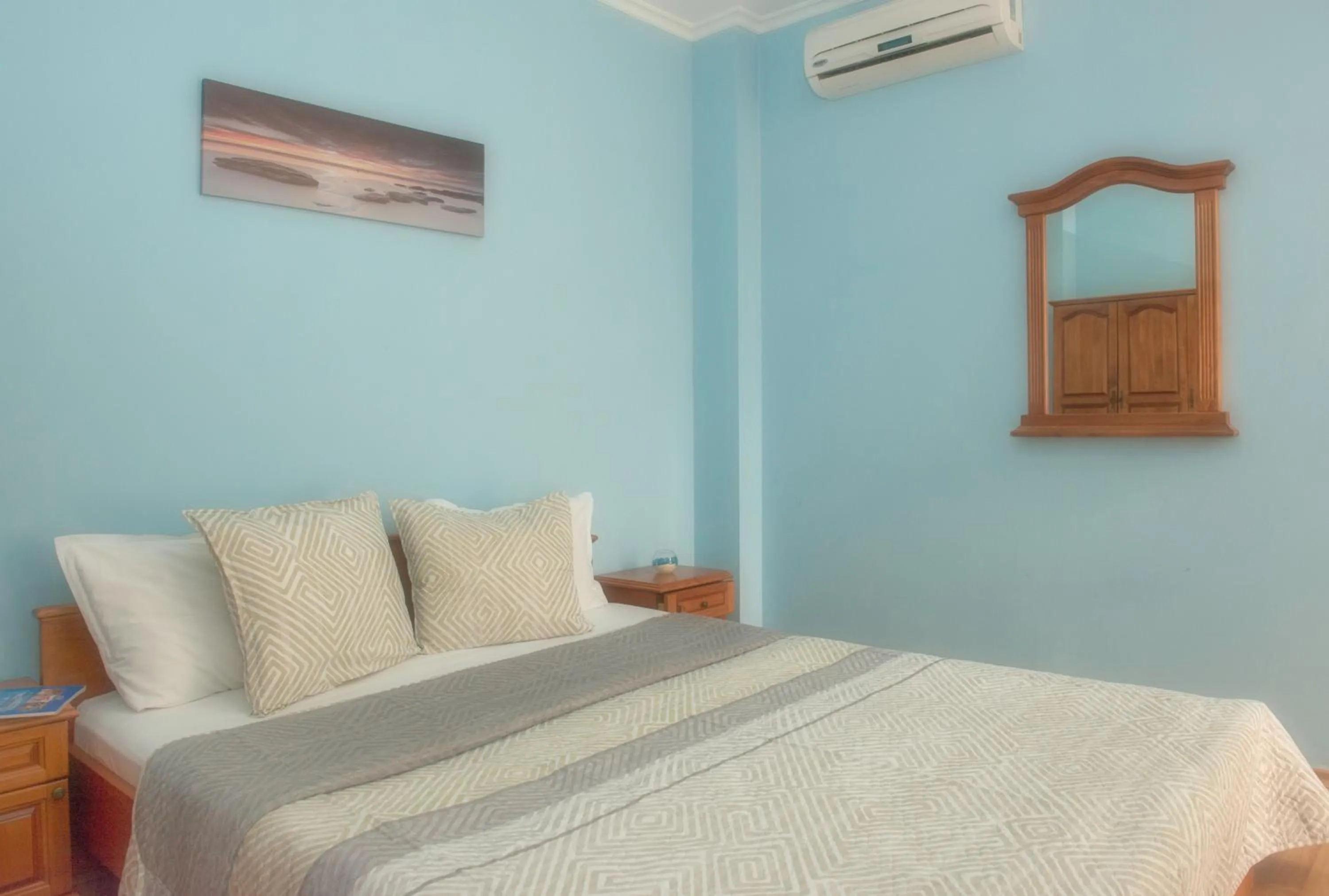 Bed in Sun City I Apartments