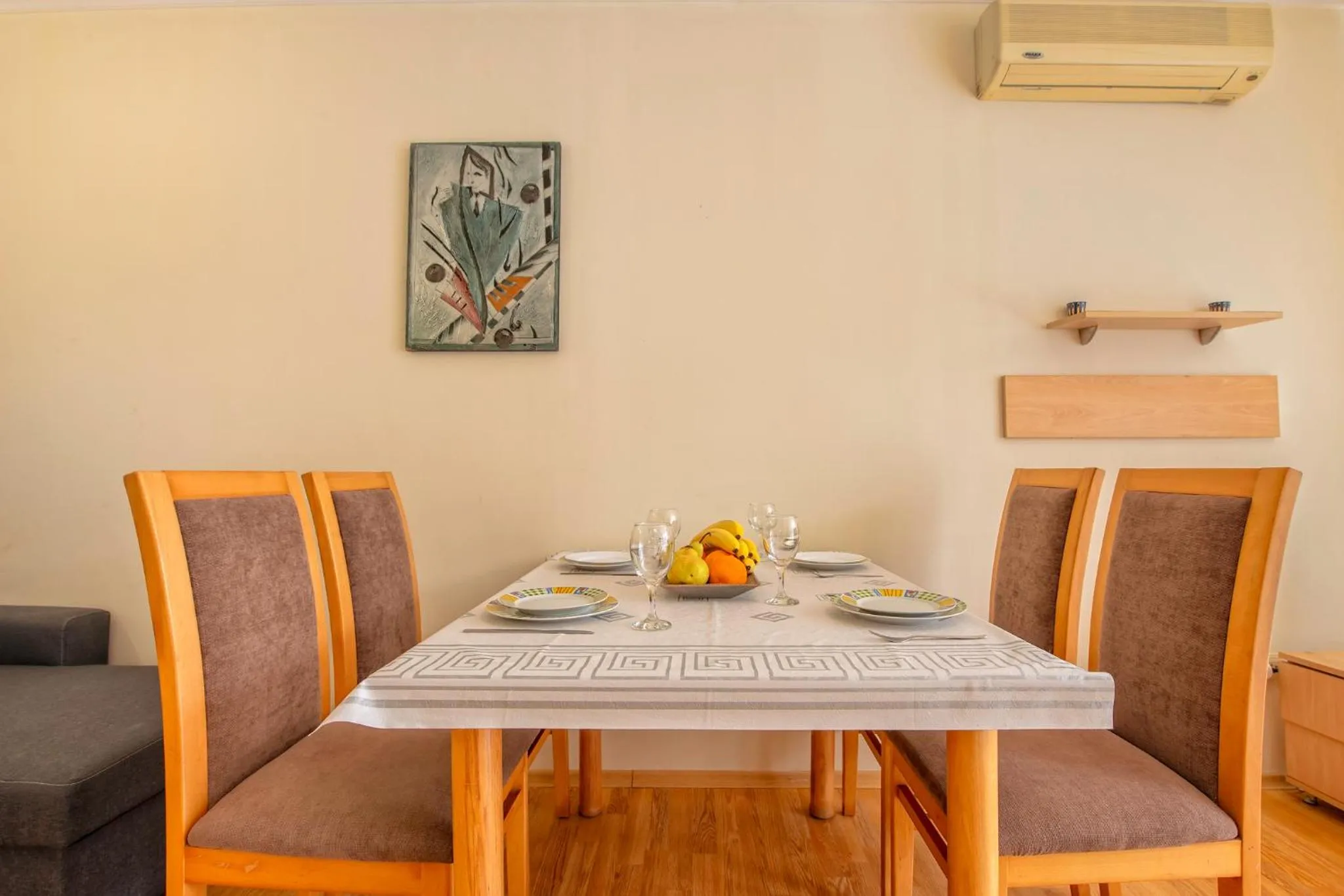 Living room in Sun City I Apartments