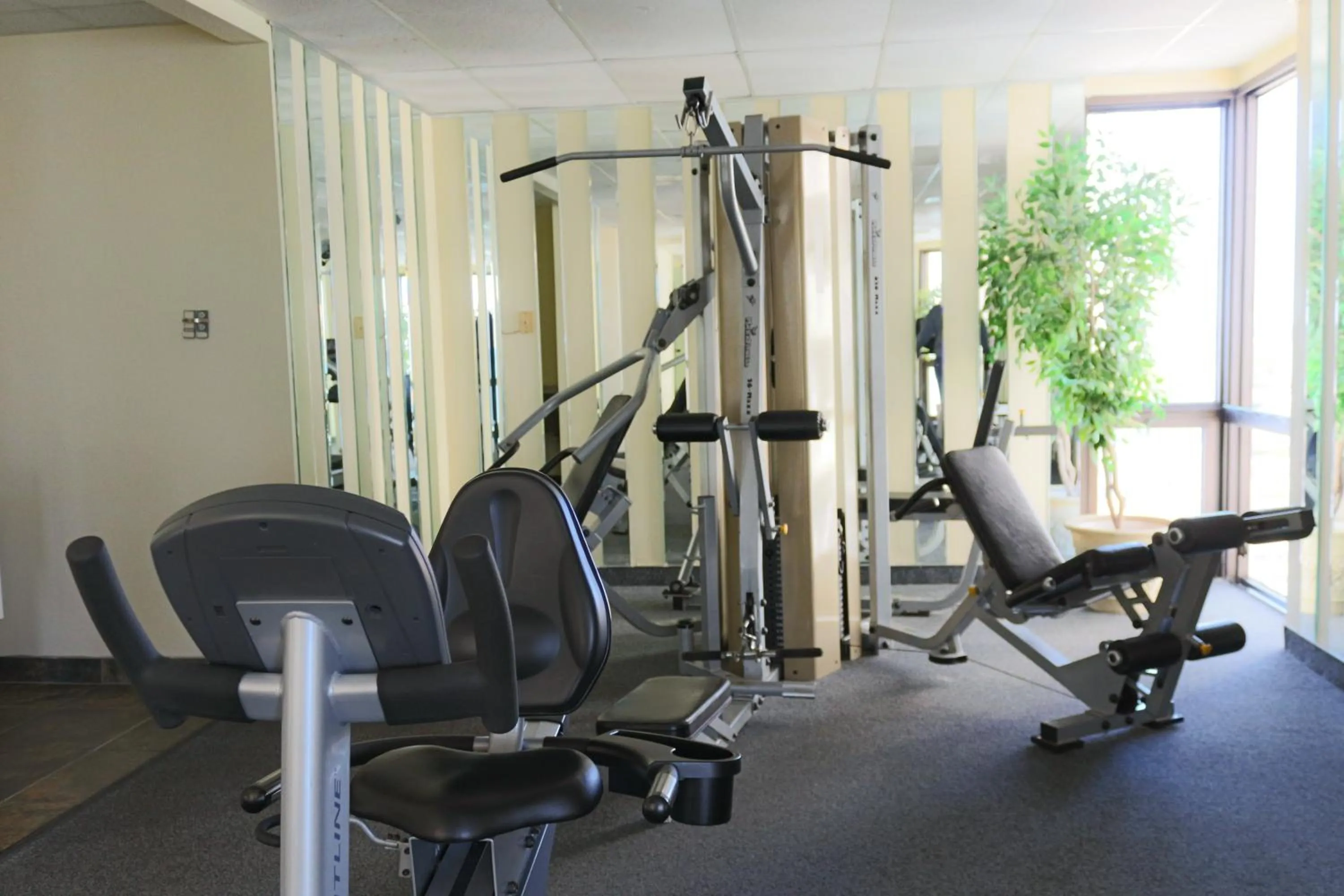 Fitness centre/facilities in Schooner II Beach and Racquet Club