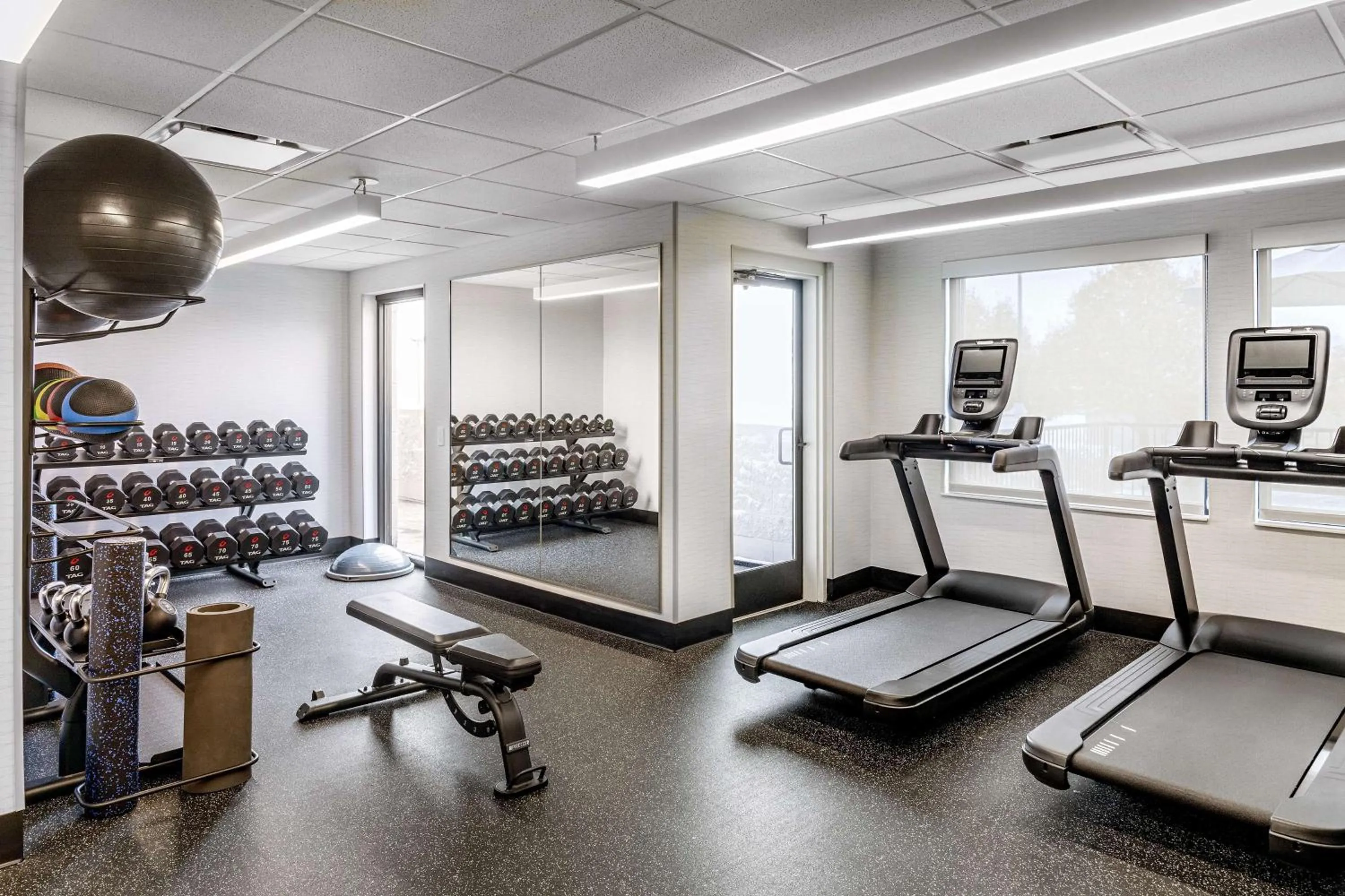Fitness centre/facilities in Spark by Hilton Denver International Airport
