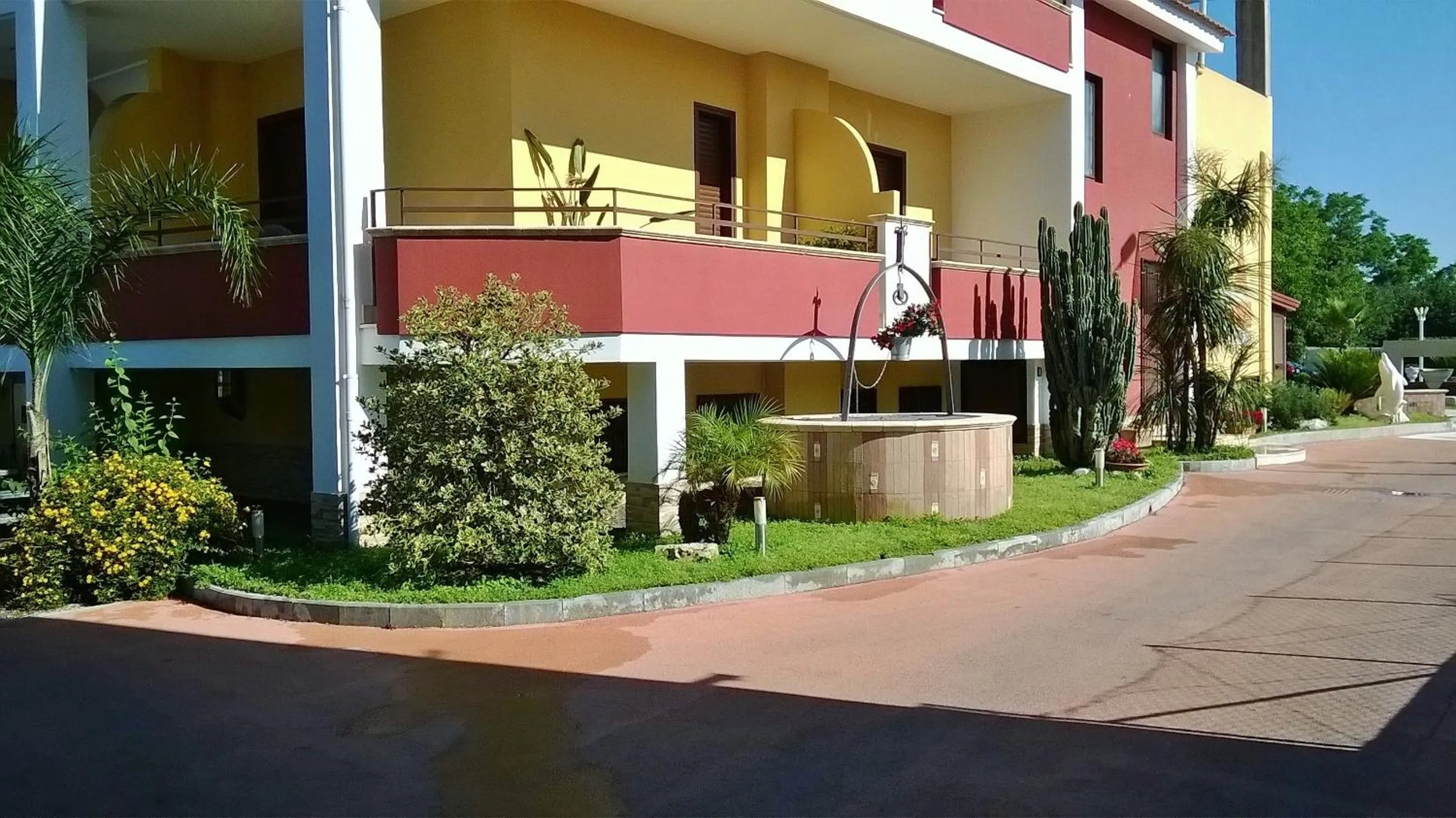 Facade/entrance in Hotel Ginevra