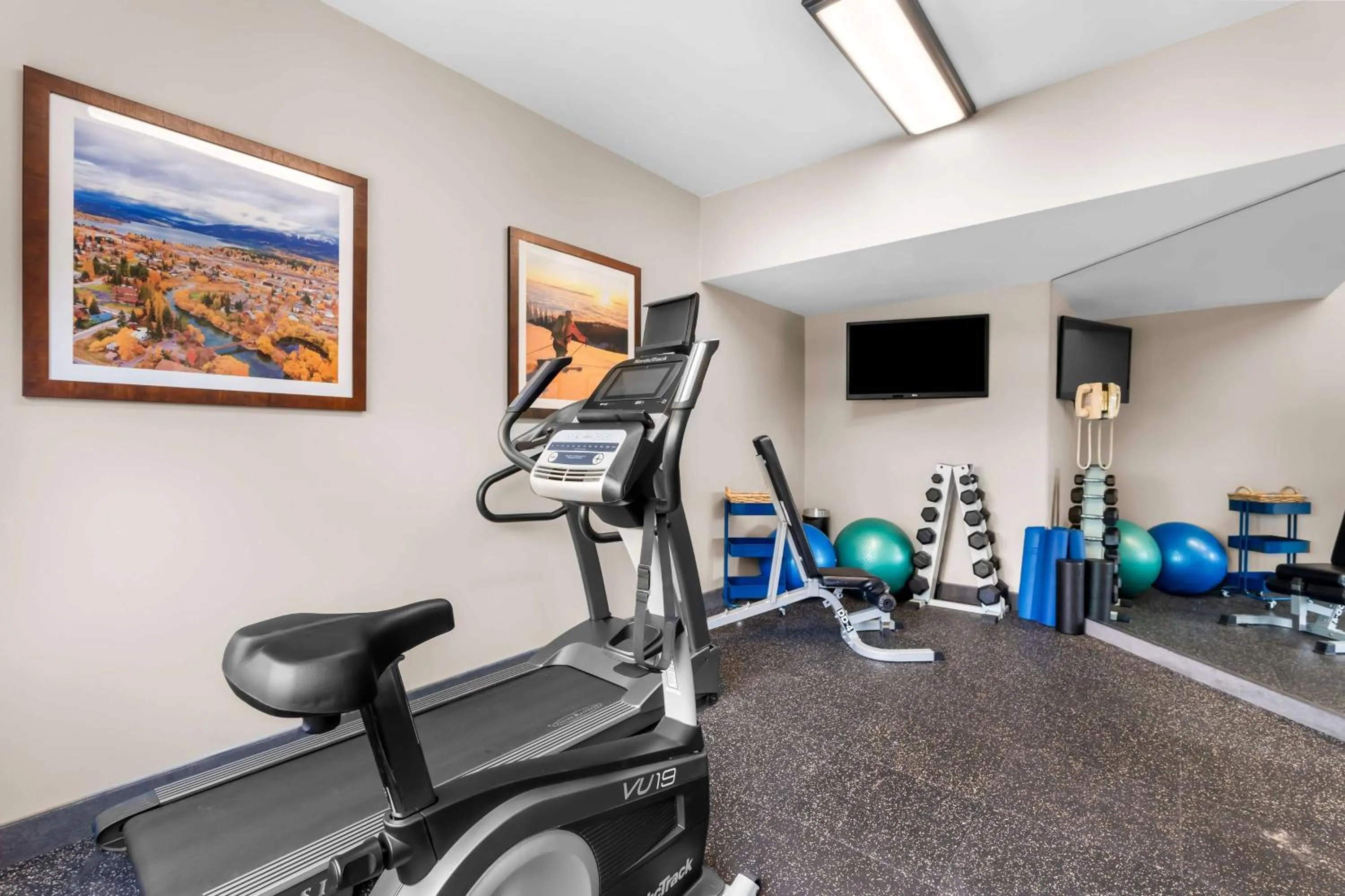 Fitness centre/facilities in Best Western Rocky Mountain Lodge