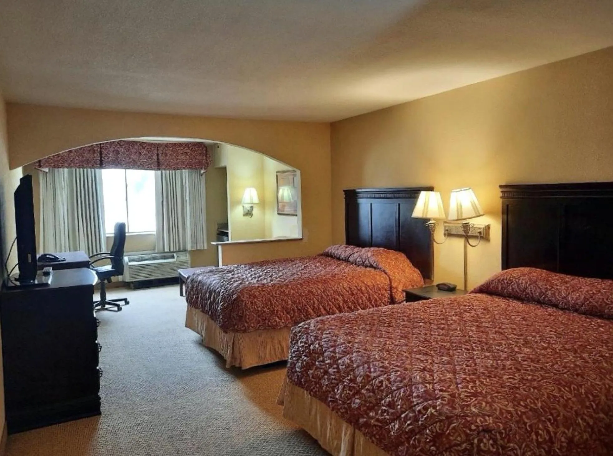 Regency Inn & Suites